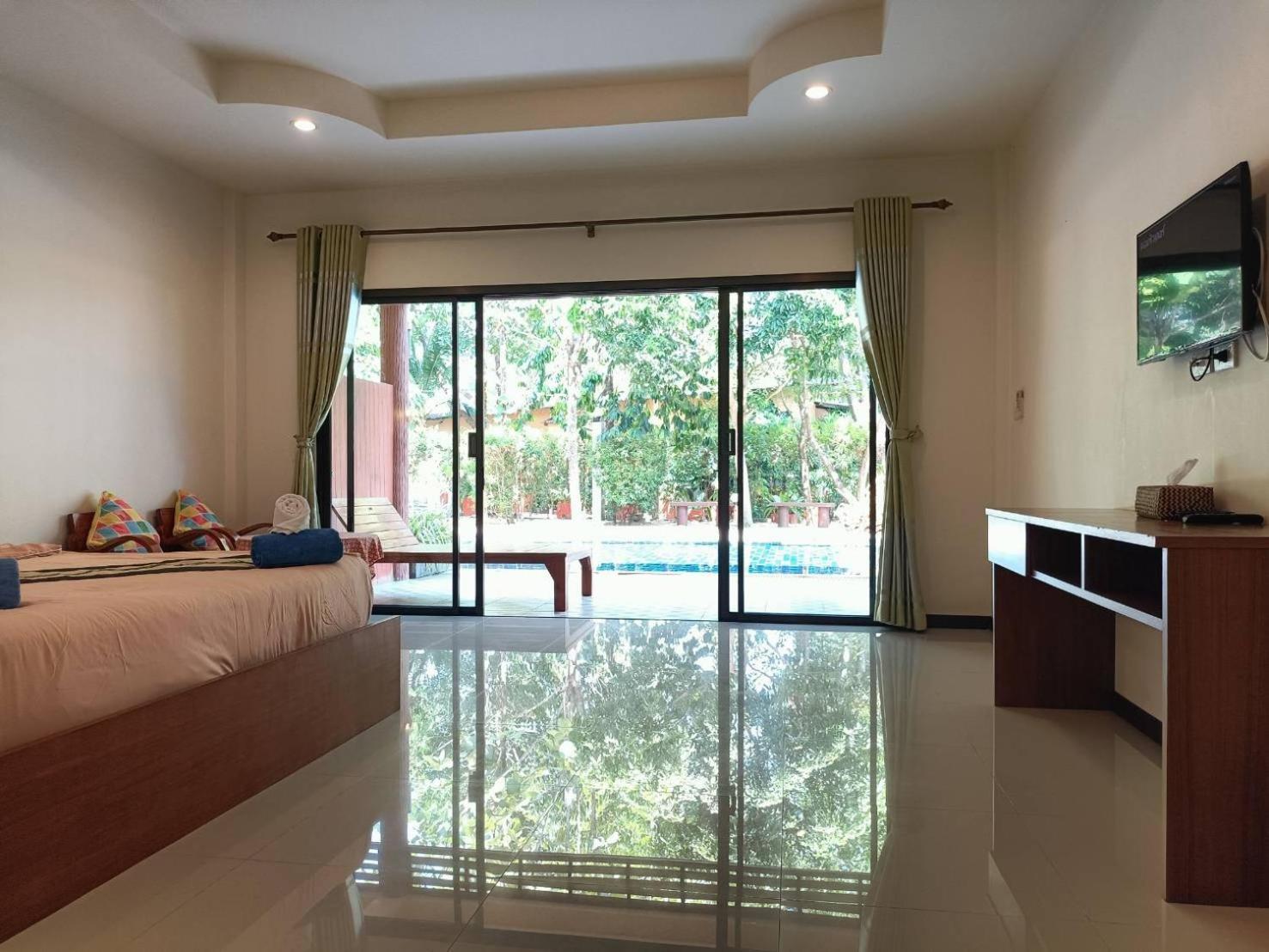 Oya International Phuket