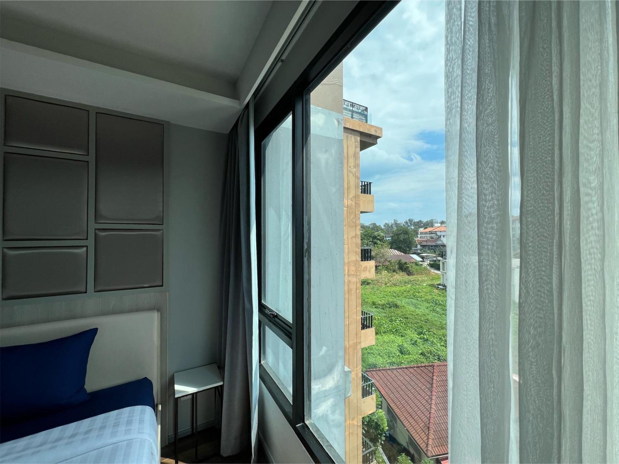 Surin-bangtao Apartment *