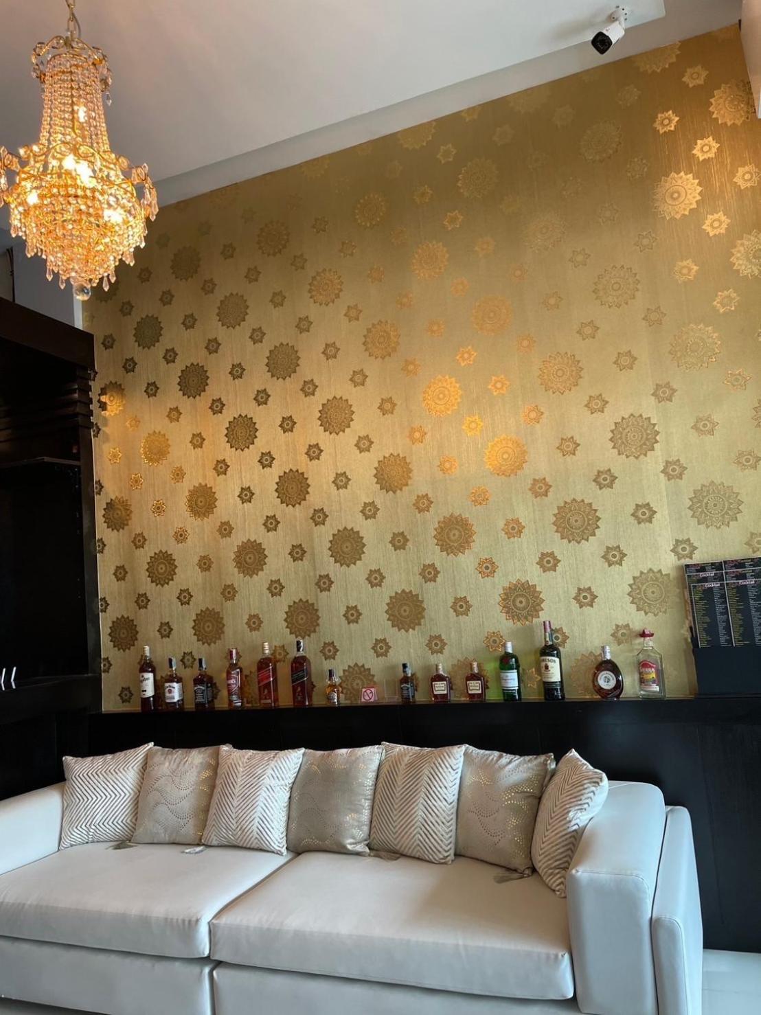 Elephant Hotel 3*