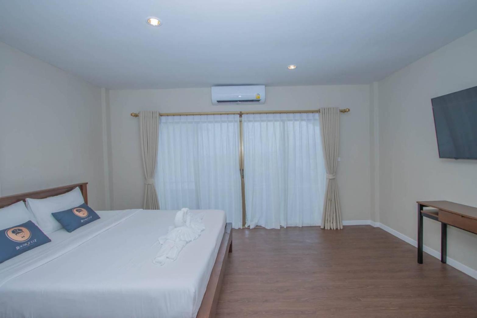 Aksarai Hotel *