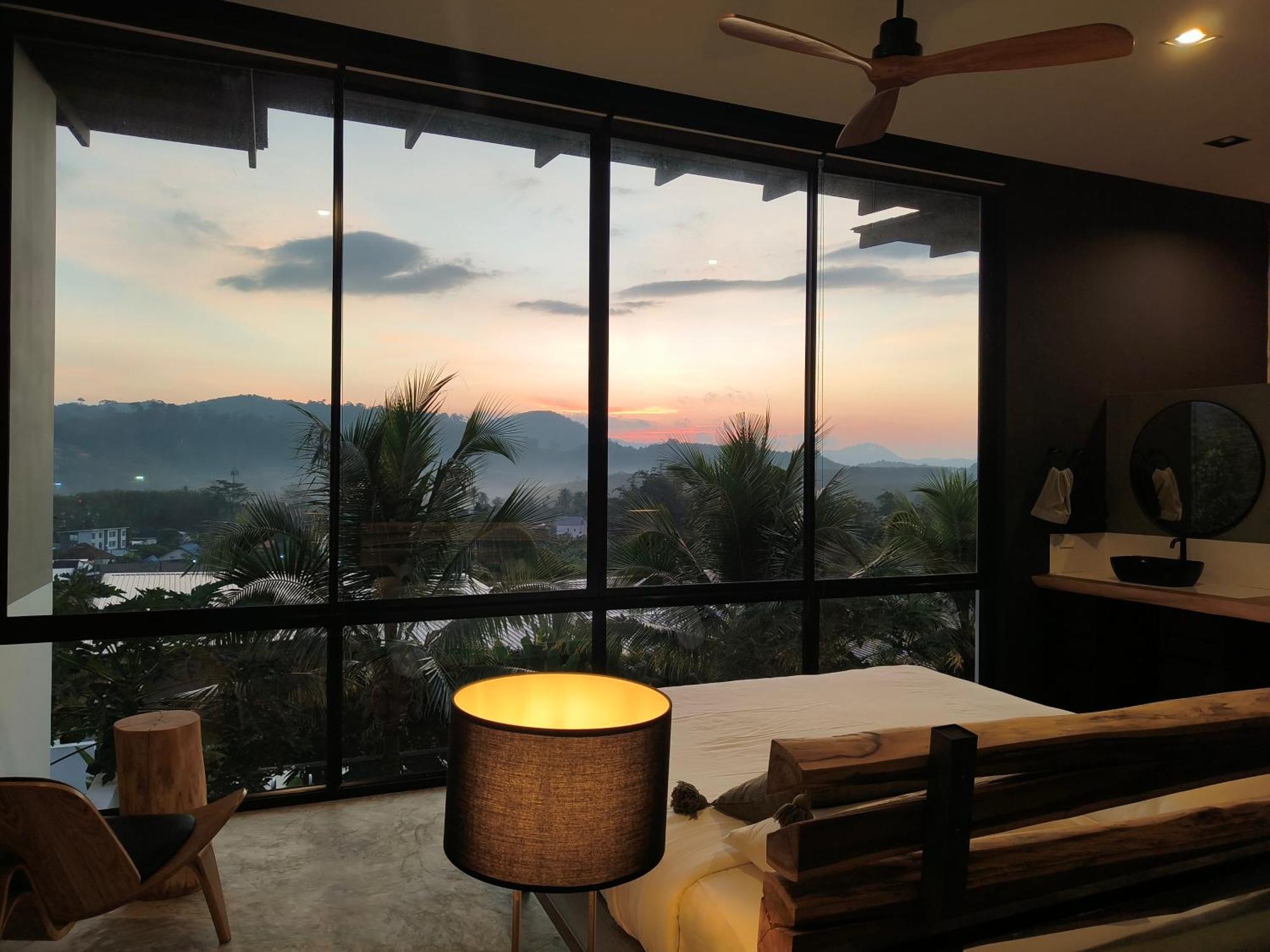 Sky Lofts Phuket Apartment *