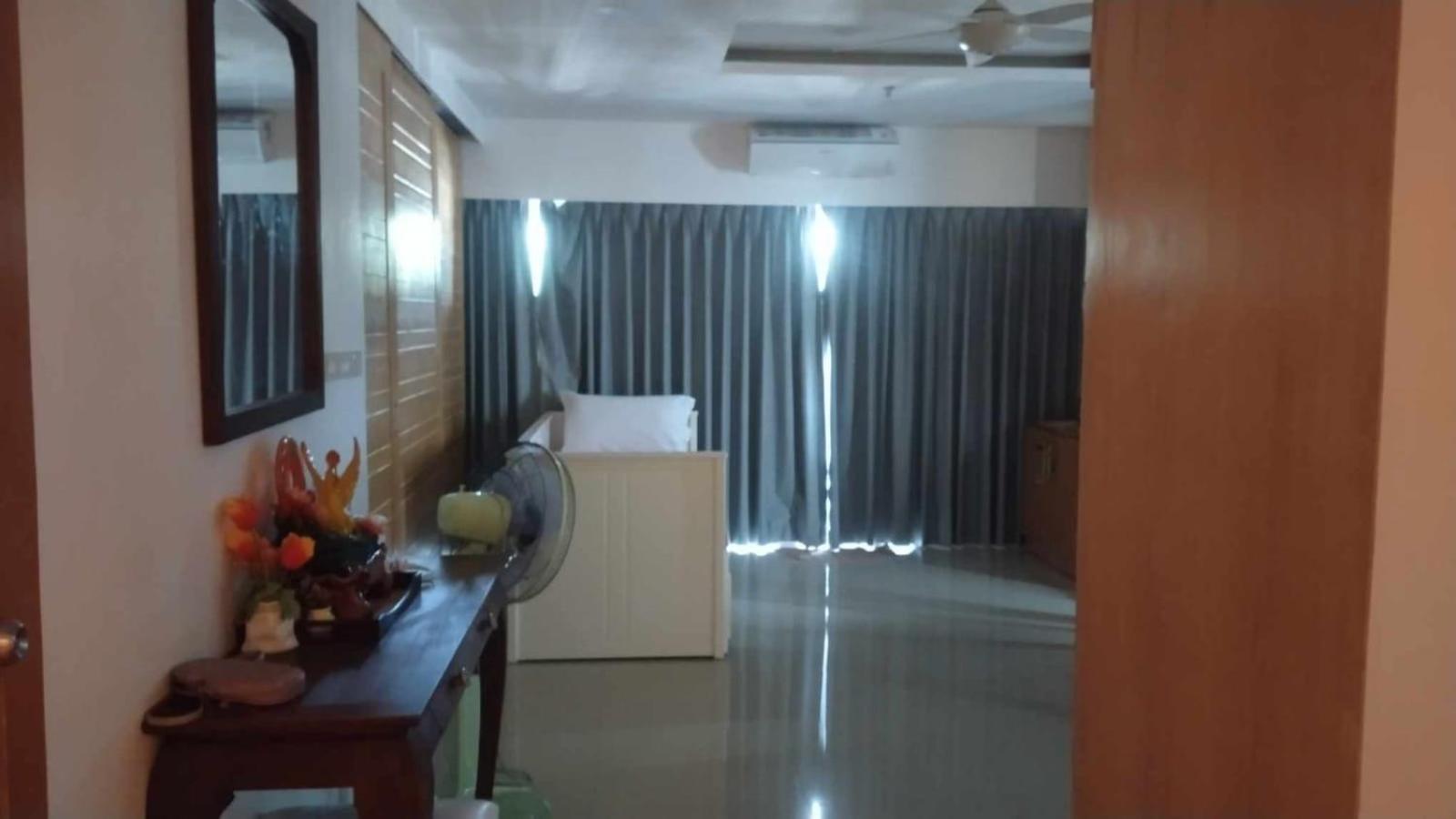 Tower 2bedroom 2 Bathrooms, Corner View Apartment Patong
