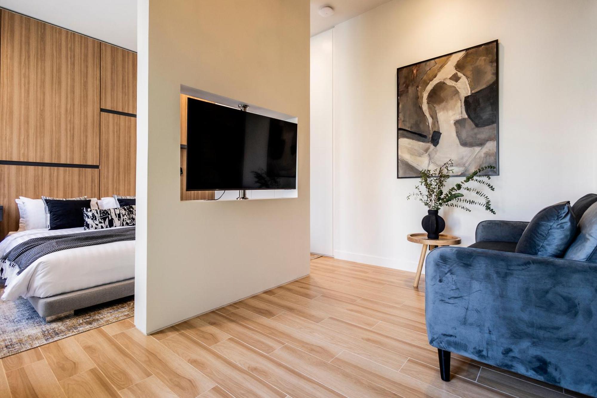 Luxury 4 Bedroom 1 Minute From Laguna Phuket
