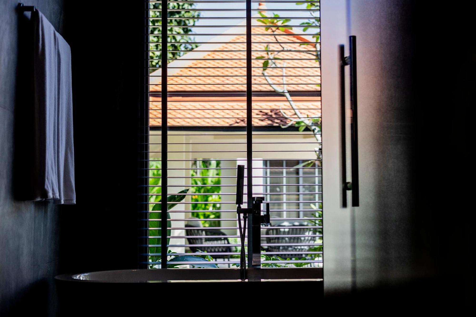 Luxury 4 Bedroom 1 Minute From Laguna Phuket *