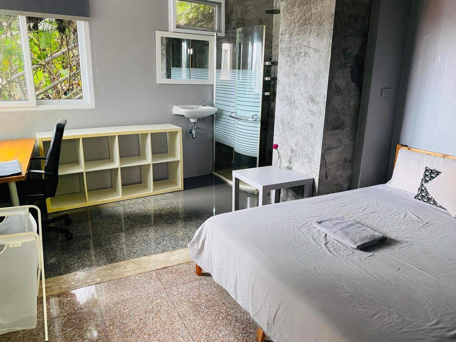 Hostel Entropy Capsules And