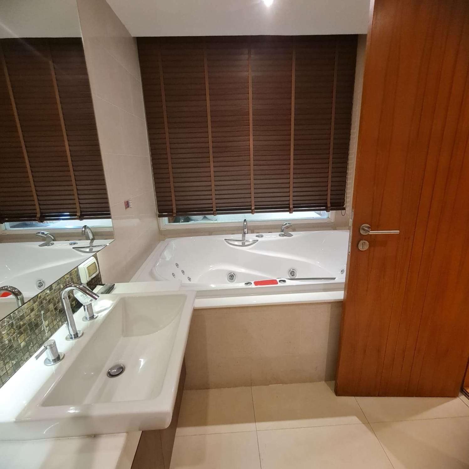 Luxury 2 Bedroom Duplex With Private Pool- Privilege