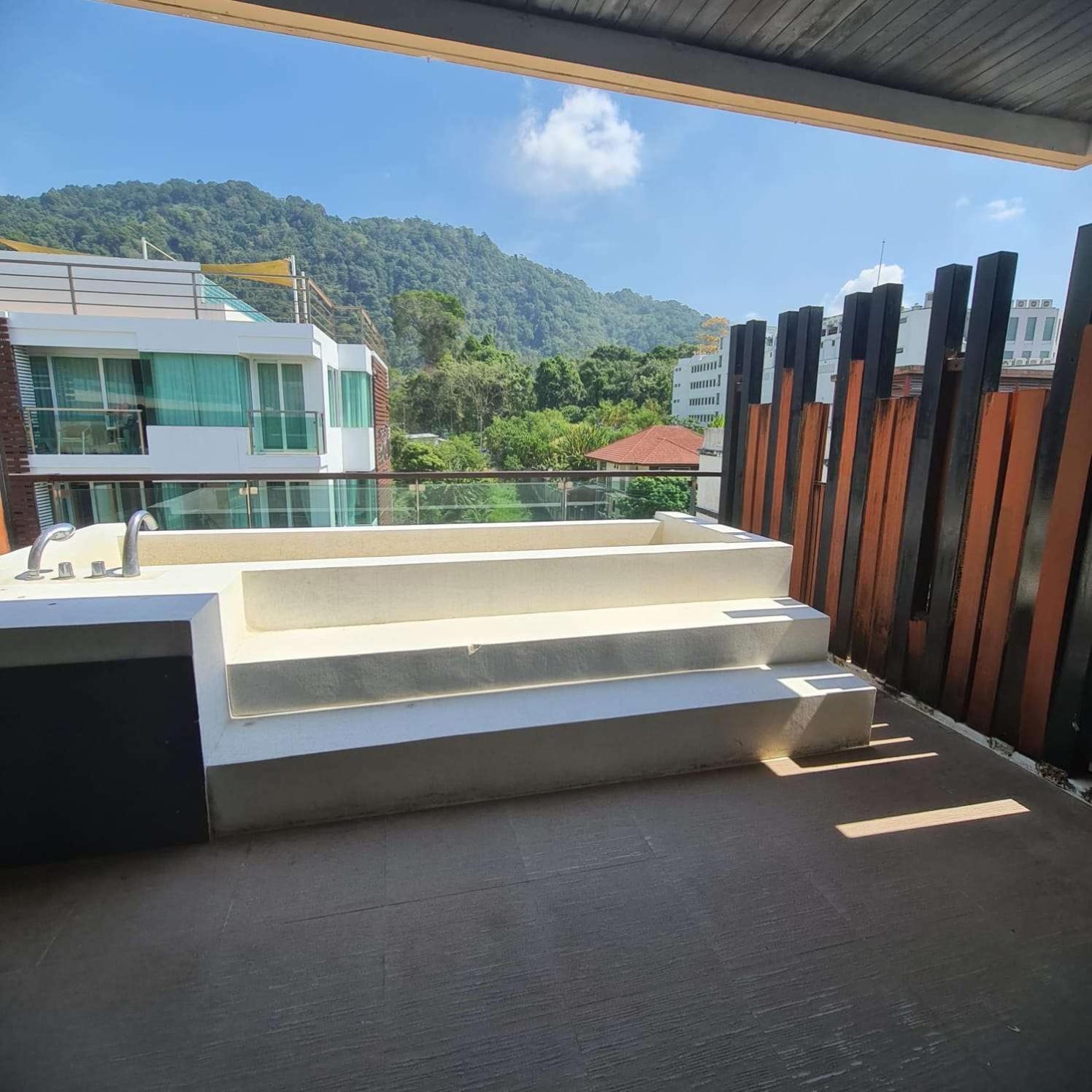 Luxury 2 Bedroom Duplex With Private Pool- Privilege Apartment *