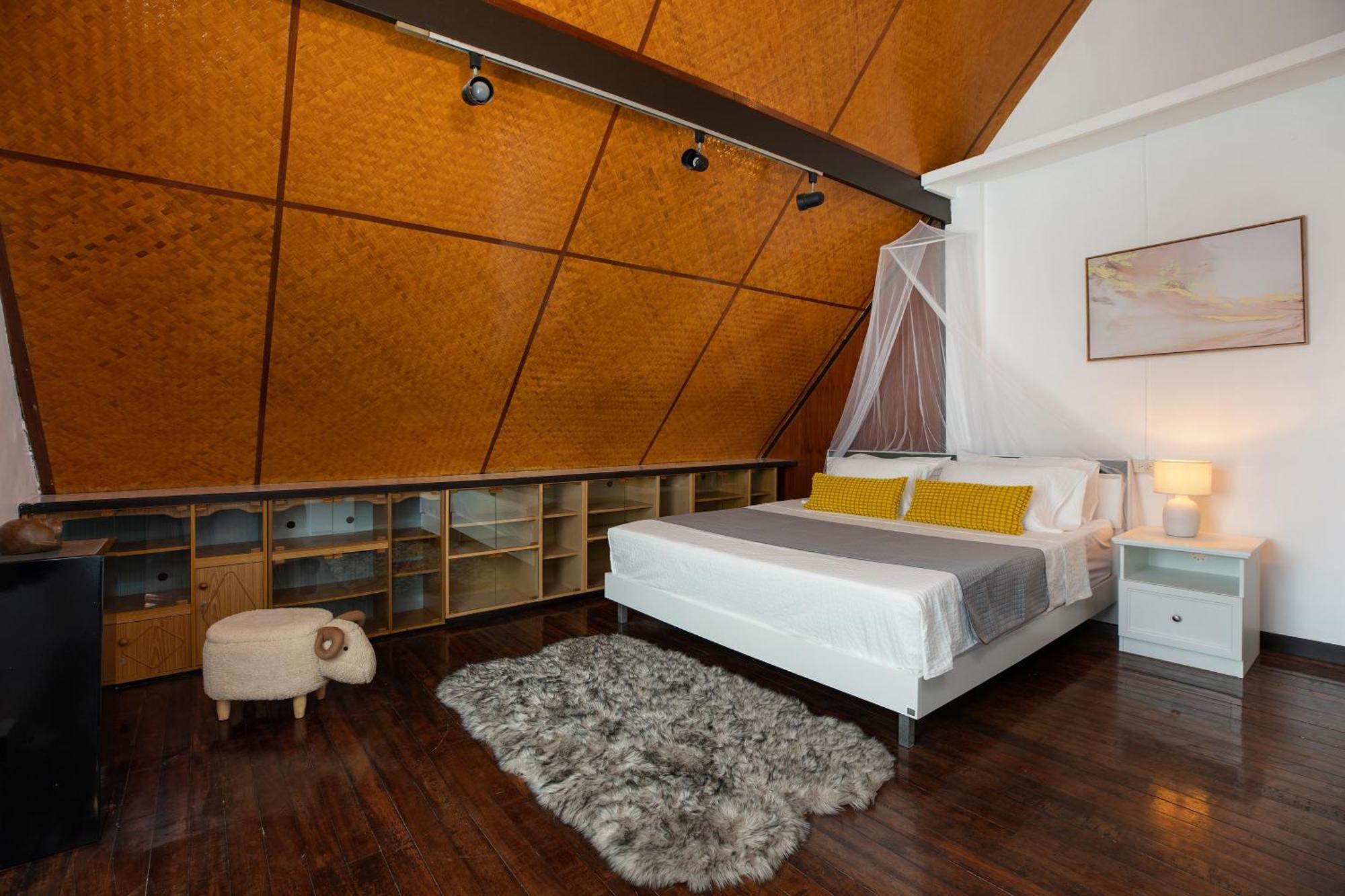 Homey Villa