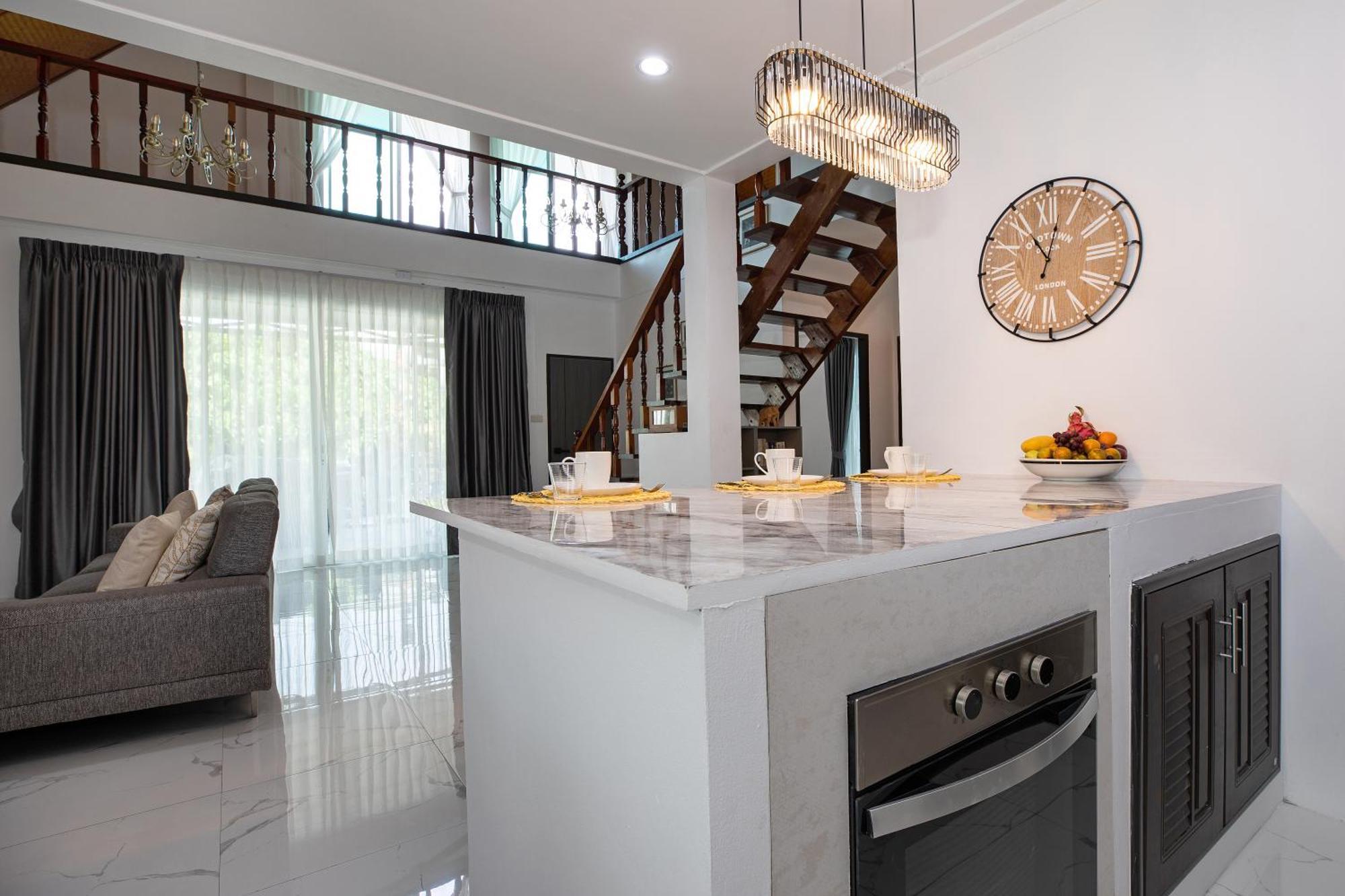Homey Villa