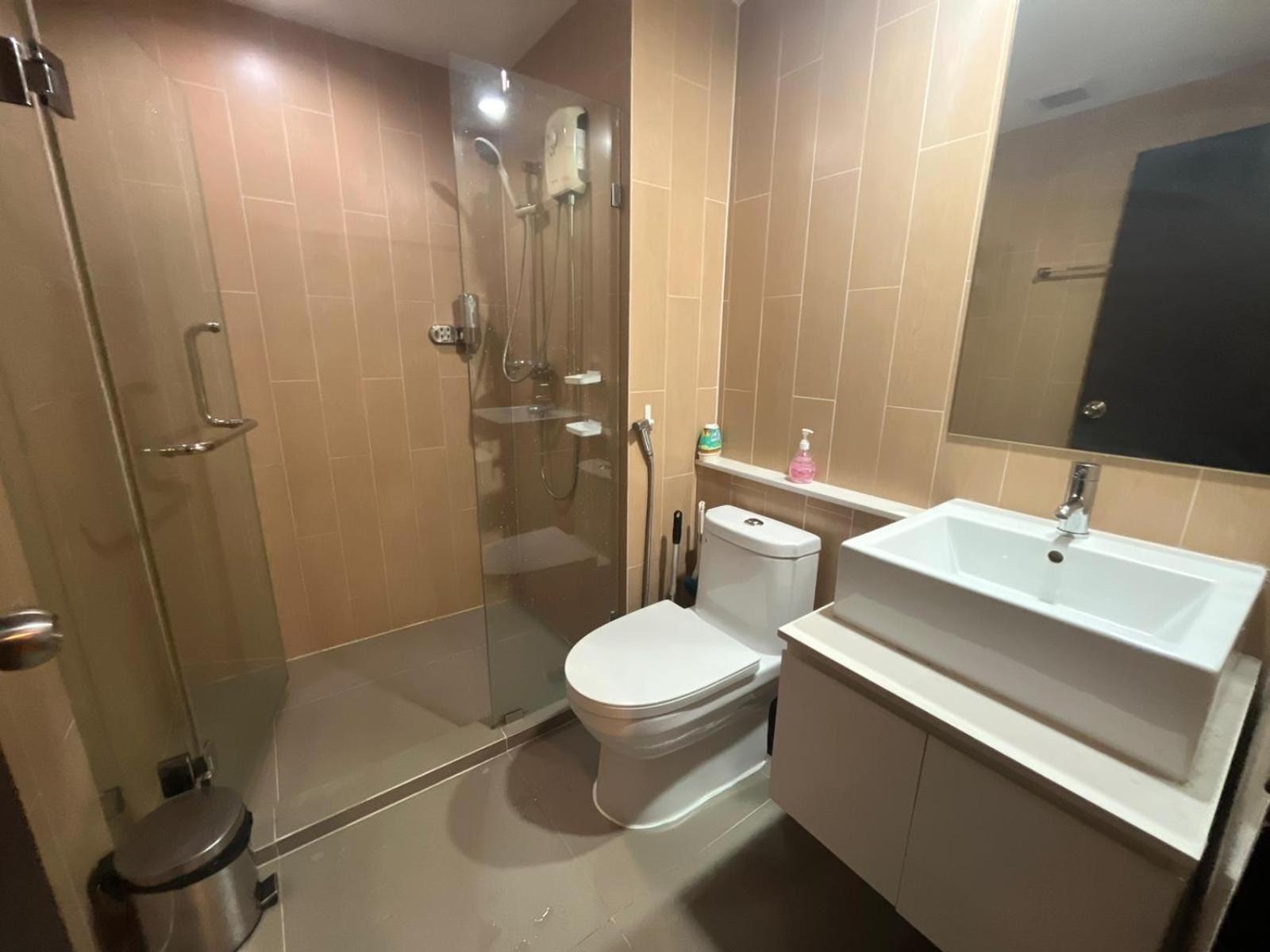 1 Bedroom Centrio Near Festival In Town *