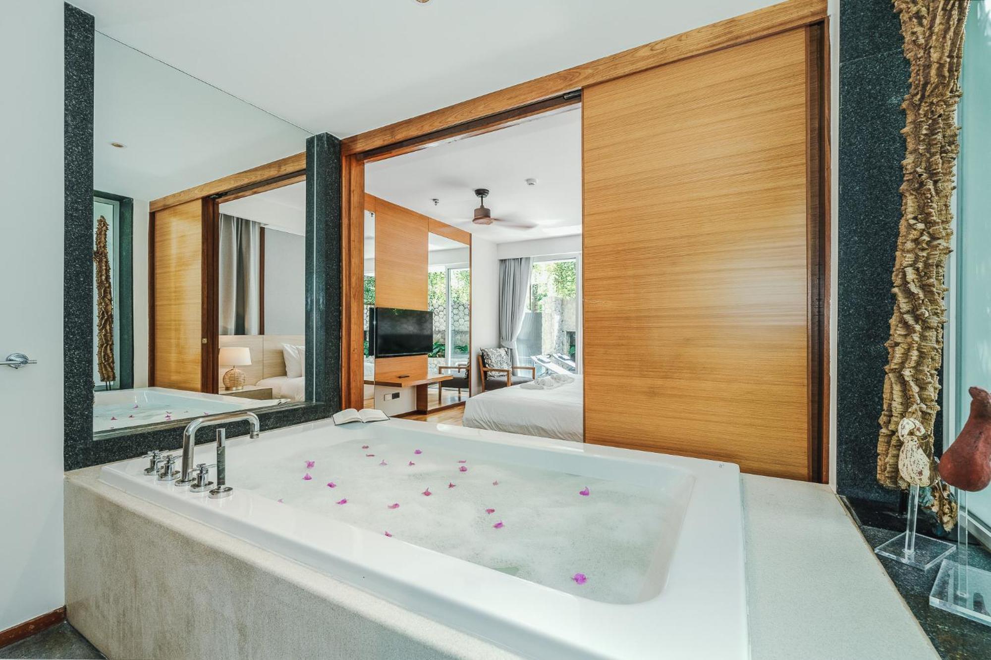 Private Pool At