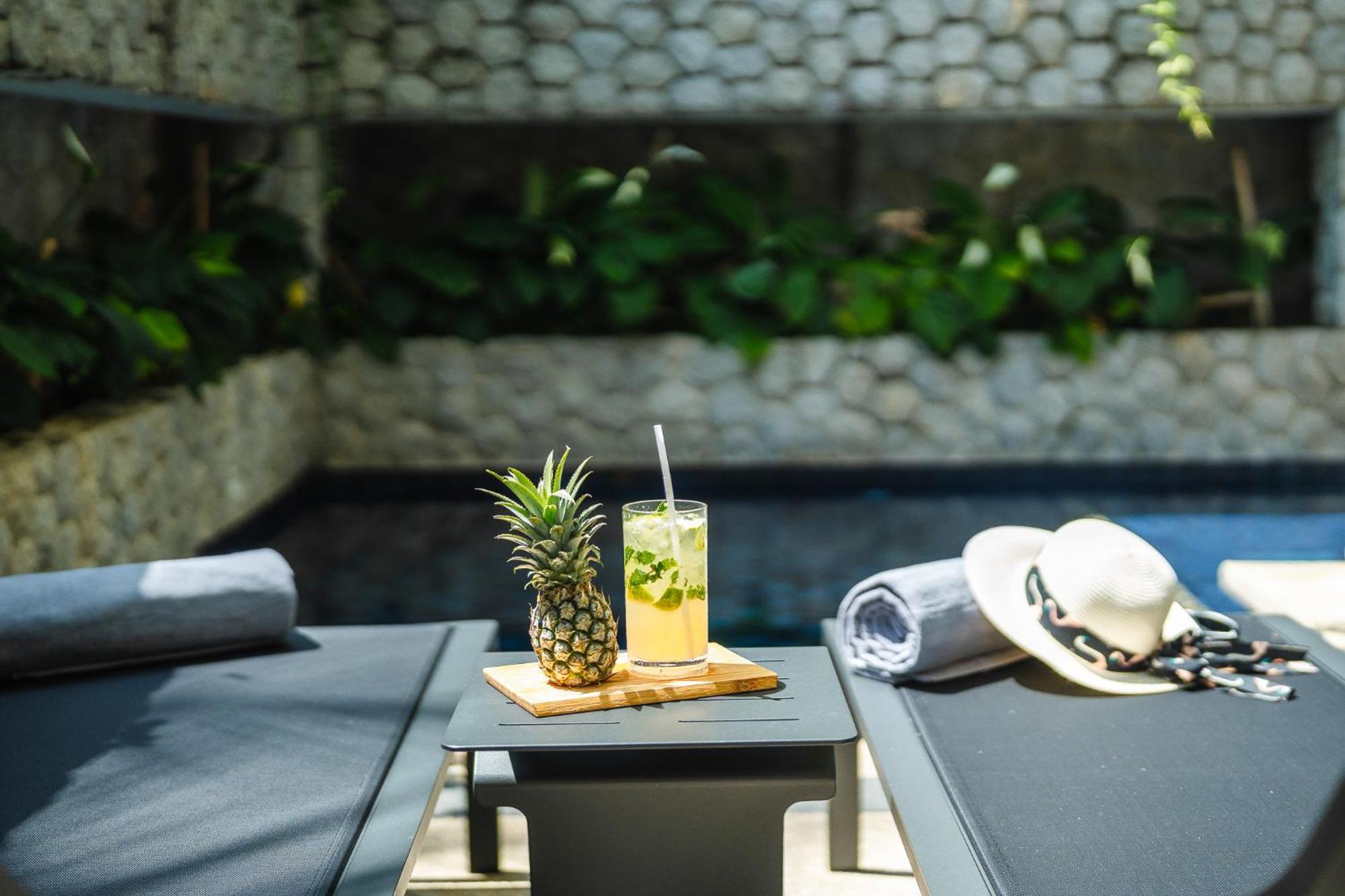 Private Pool At Apartment Strand Surin