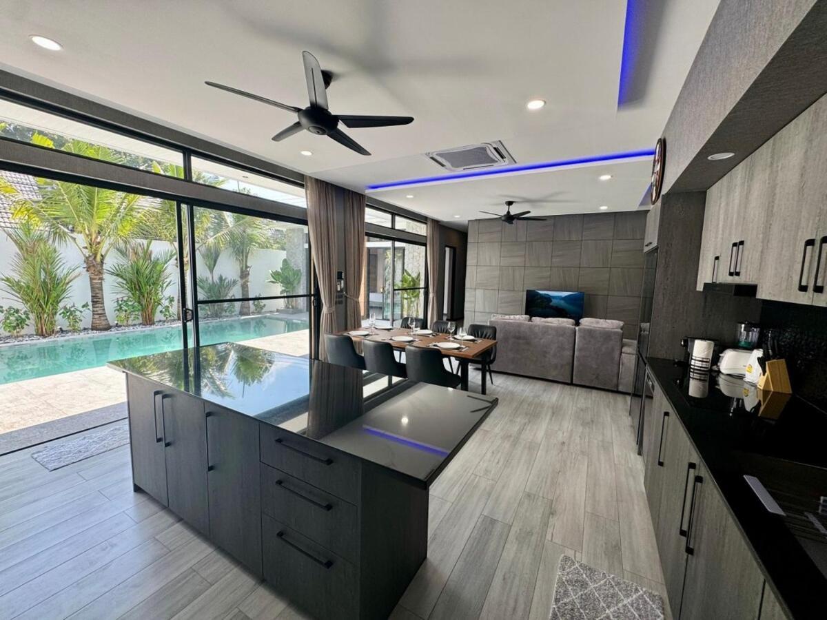 Villa Diamond 2 By G Estate Phuket