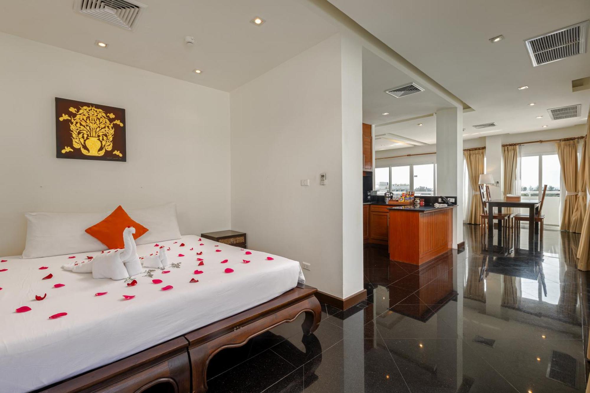 Phunawa Phuket - Sha Resort