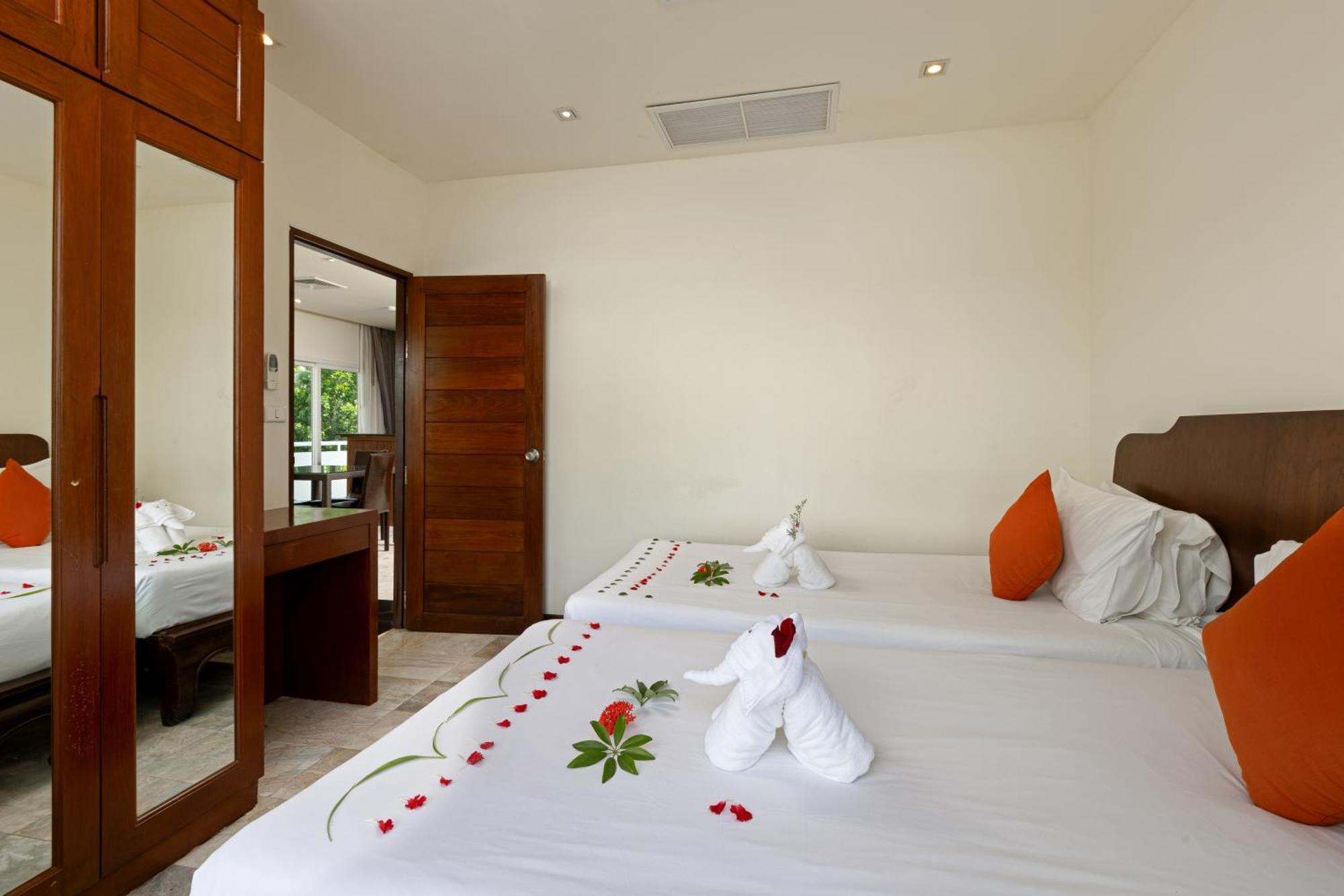 Phunawa Phuket - Sha Resort 4*