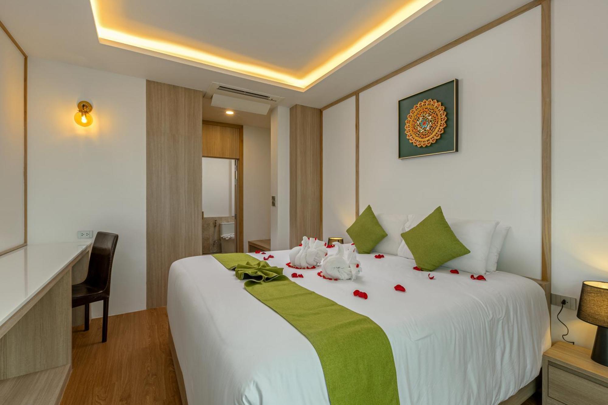 Phunawa Phuket - Sha Resort Karon