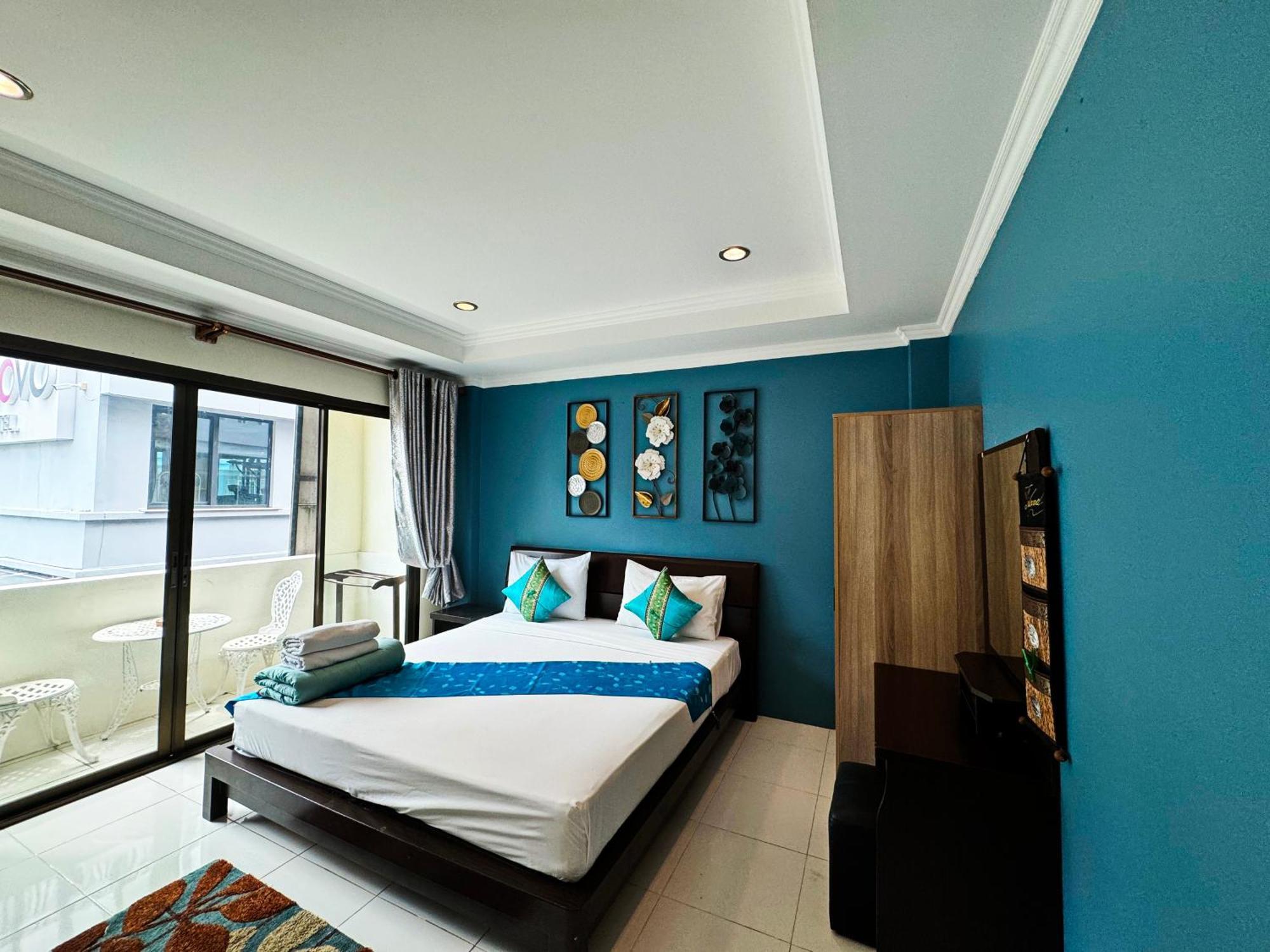 Sky Silk Decoration House Patong