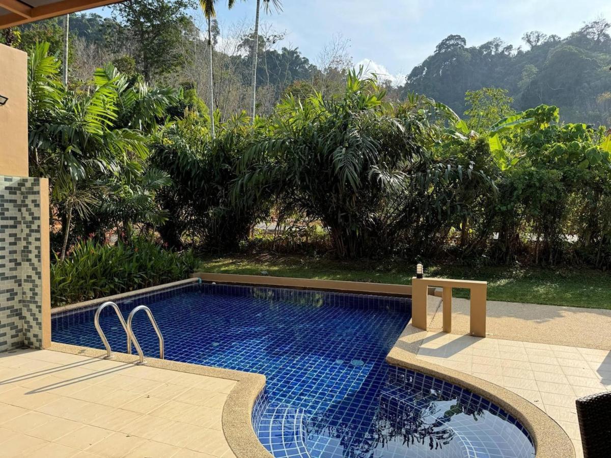 Nai Thon With Pool, Garden, Rooftop Terrace Phuket