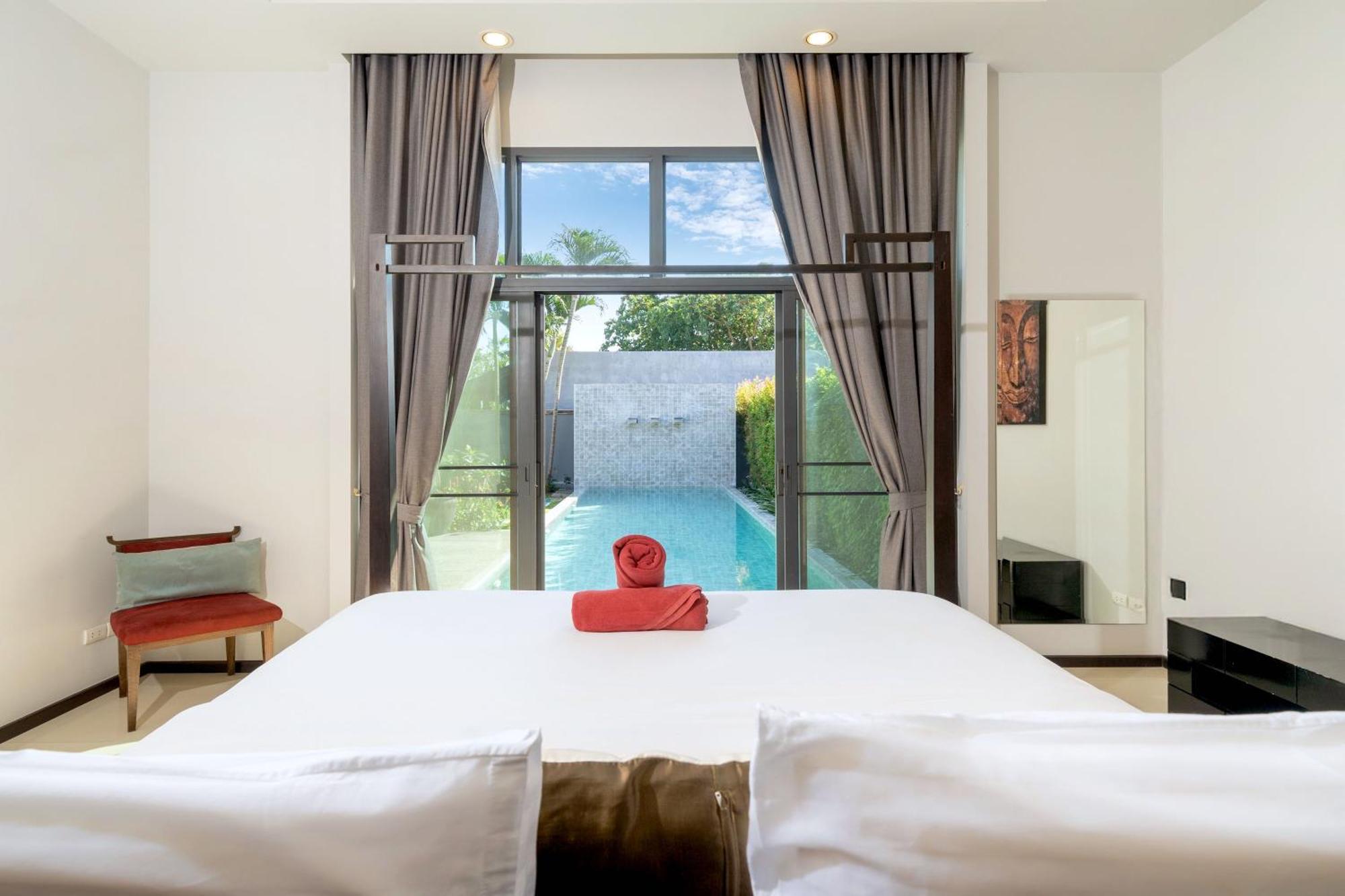 Villa Private Pool Onyx E1, Gated Community In