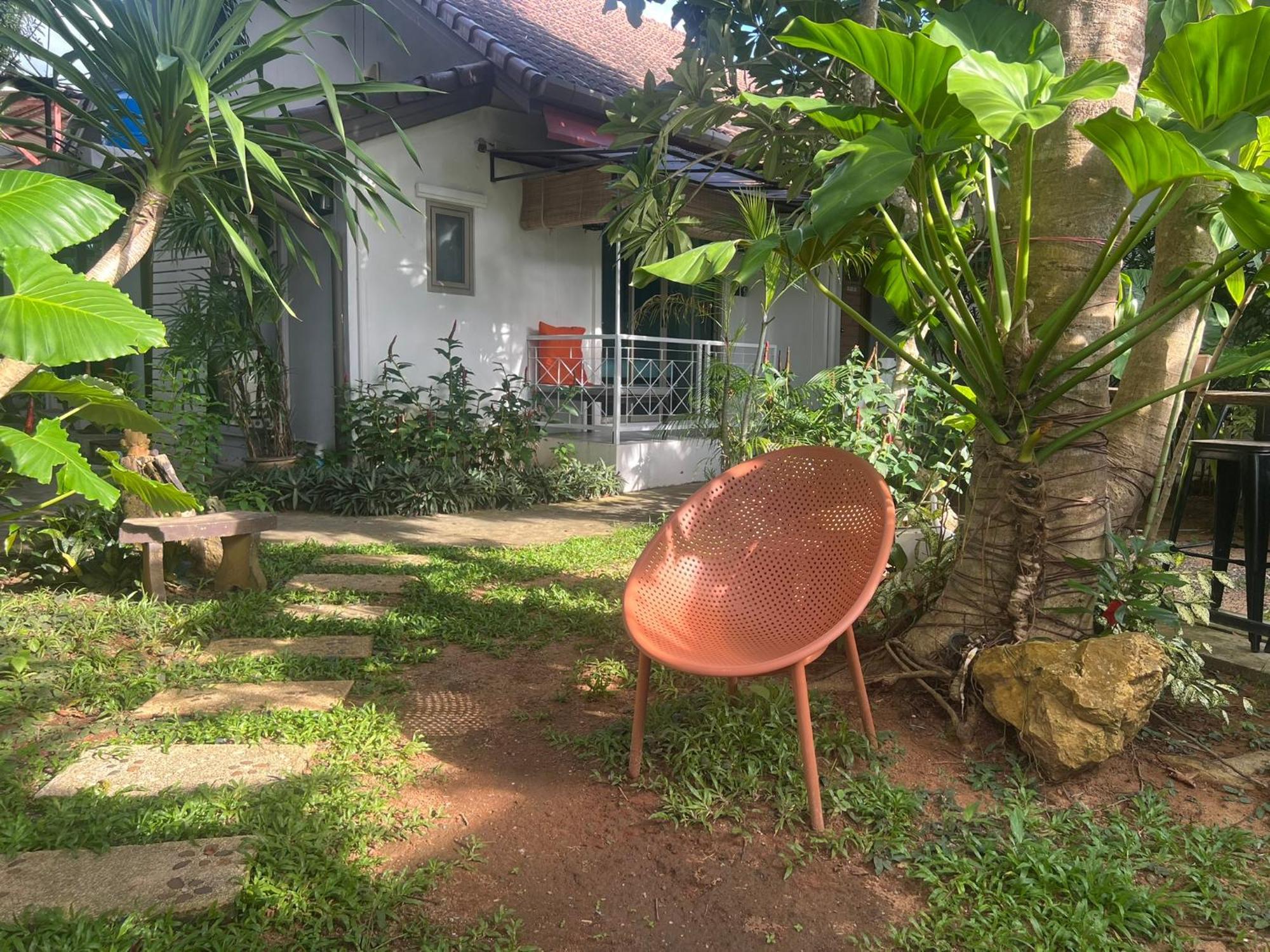 The Snug Airportel - Phuket Airport Gasthof 3*