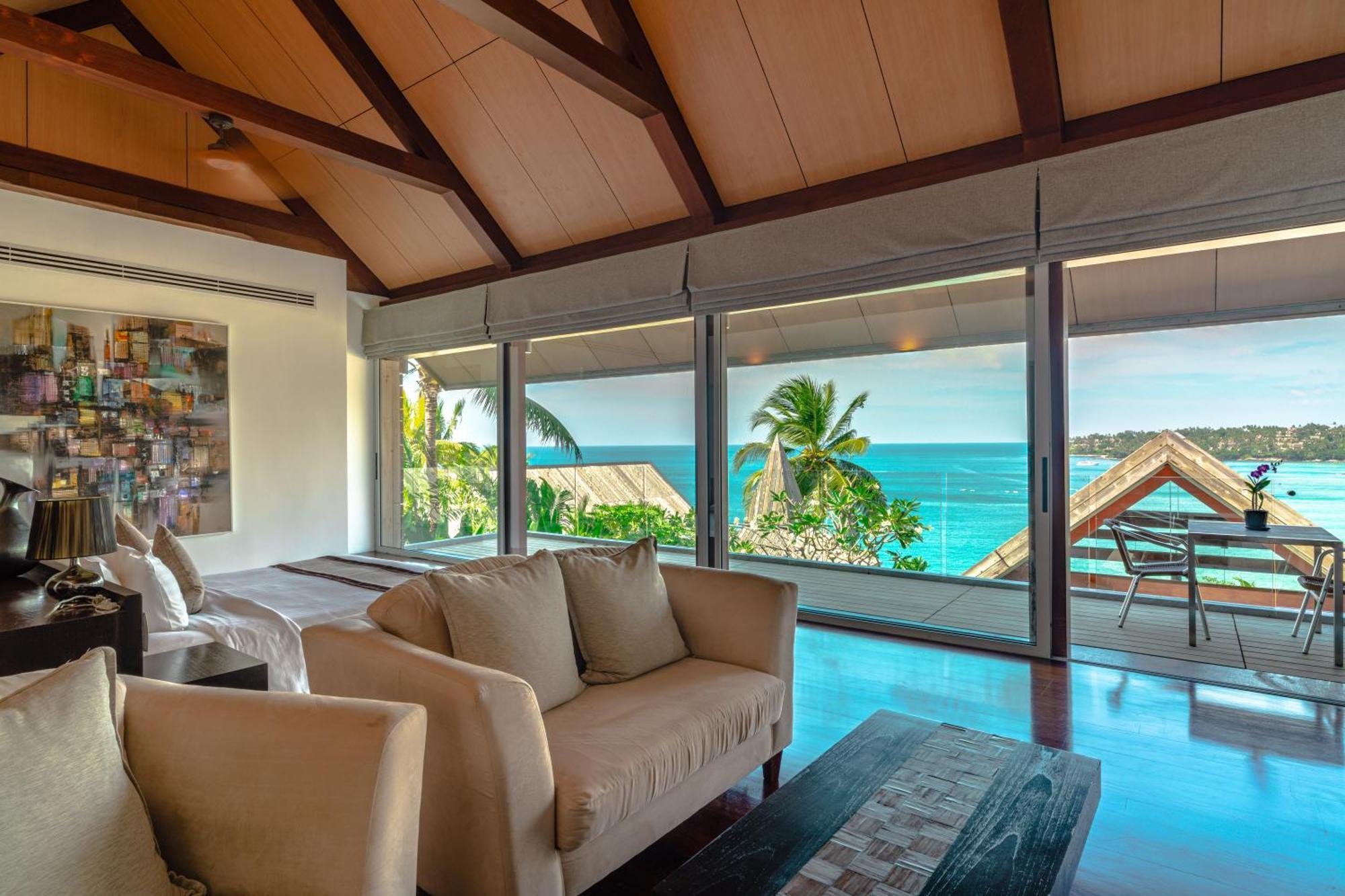 Villa Oceanfront With Ocean And Views *