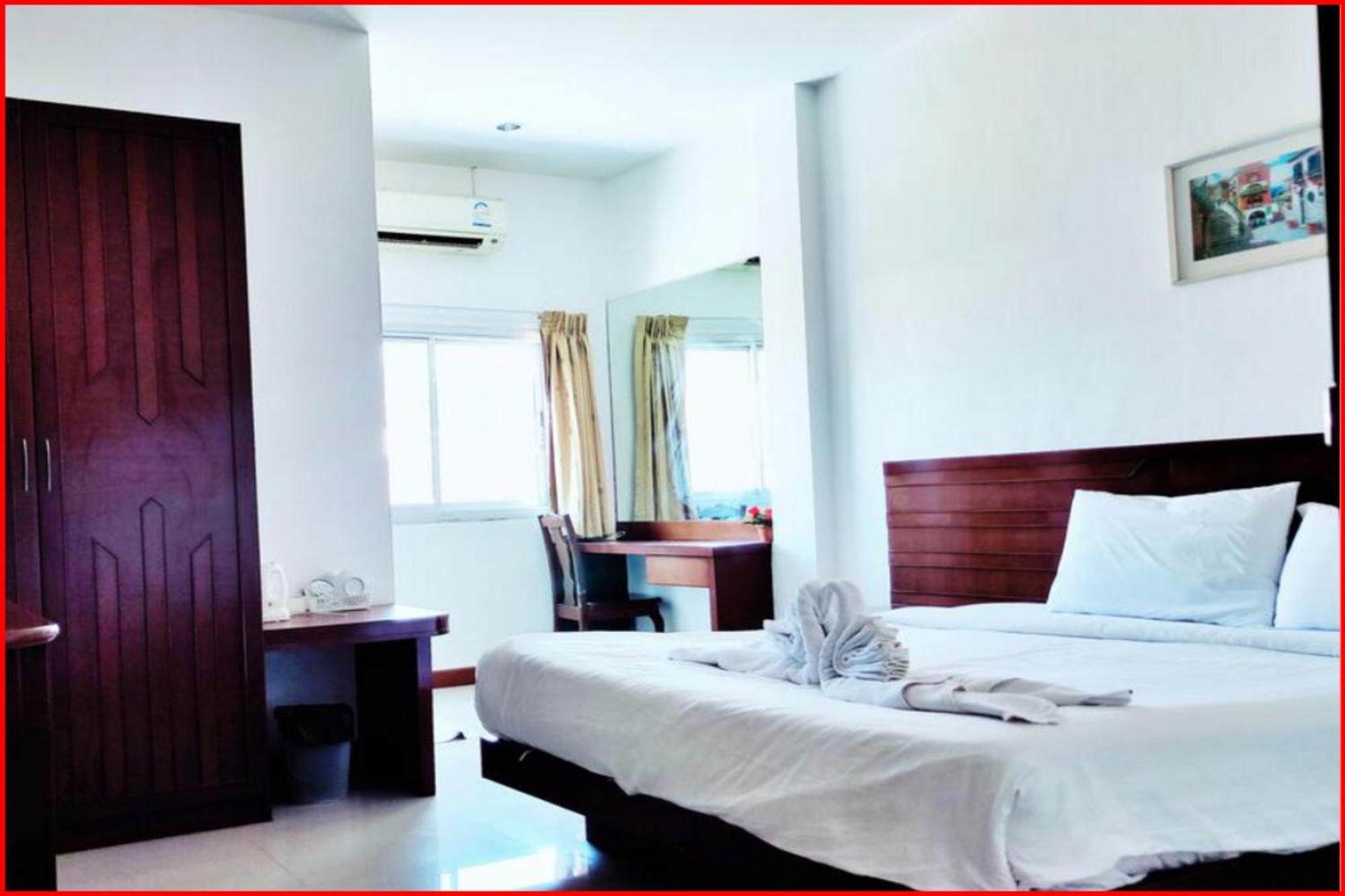 Oyo 75461 Heritage Mansion In Hotel Patong