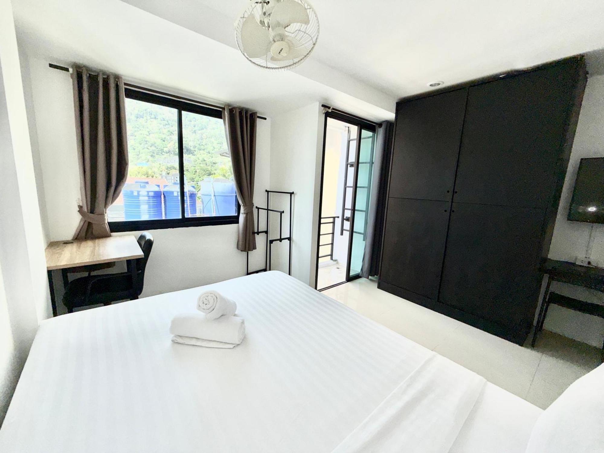 Easy Life 7 Apartment *