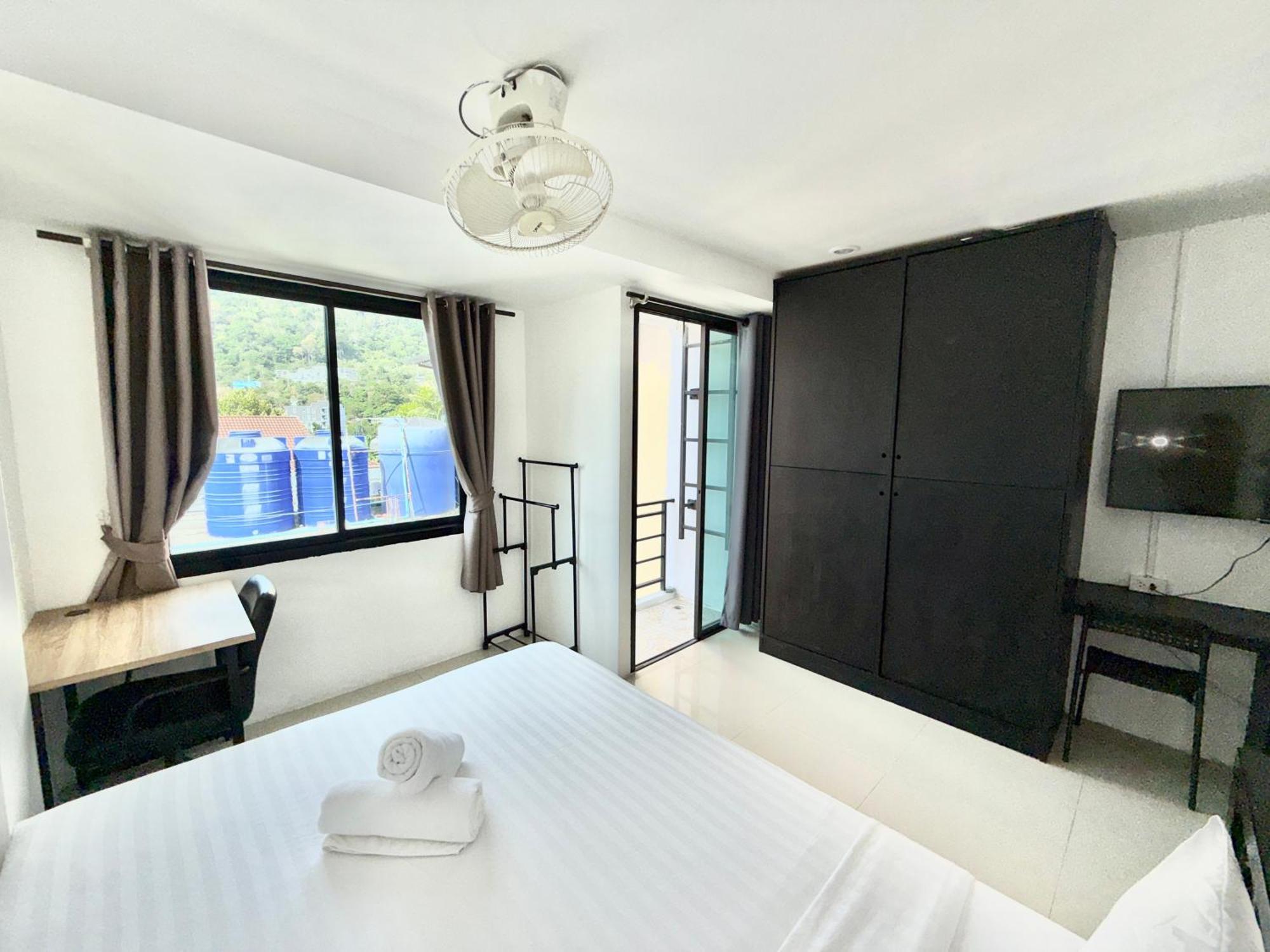 Easy Life 7 Apartment *