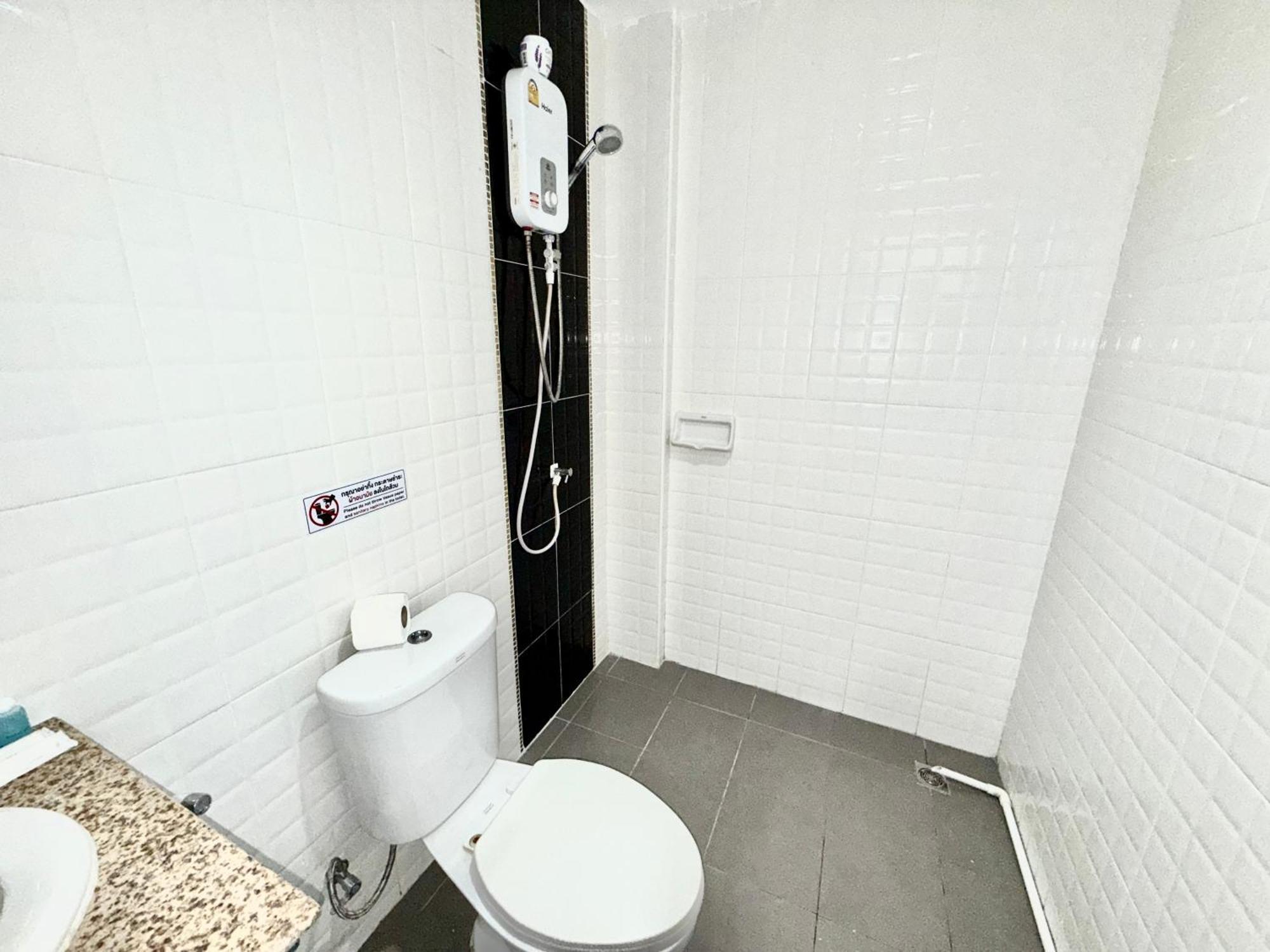 Easy Life 7 Apartment