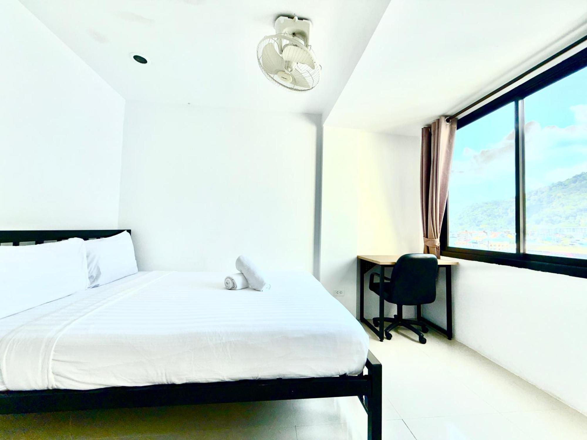 Easy Life 7 Apartment Patong