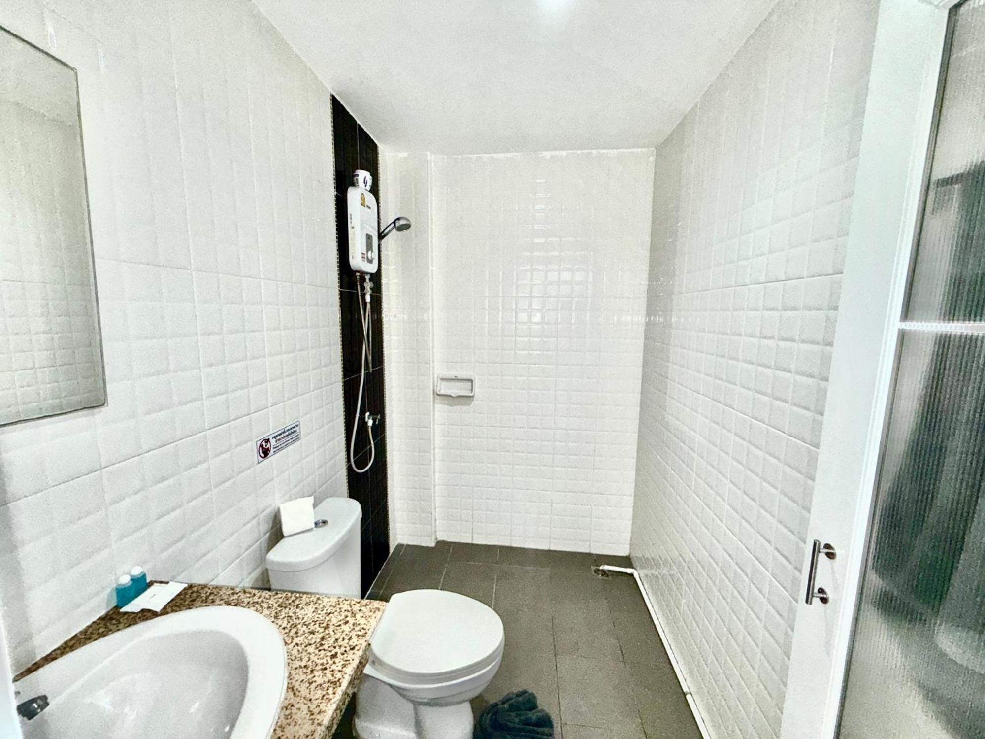 Easy Life 7 Apartment