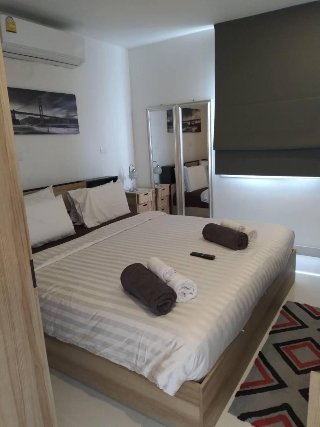 Brandnew, Spacious 65m2 Full Seaview Apartment, Large Pool, 300m From Karon Apartment Ban Karon