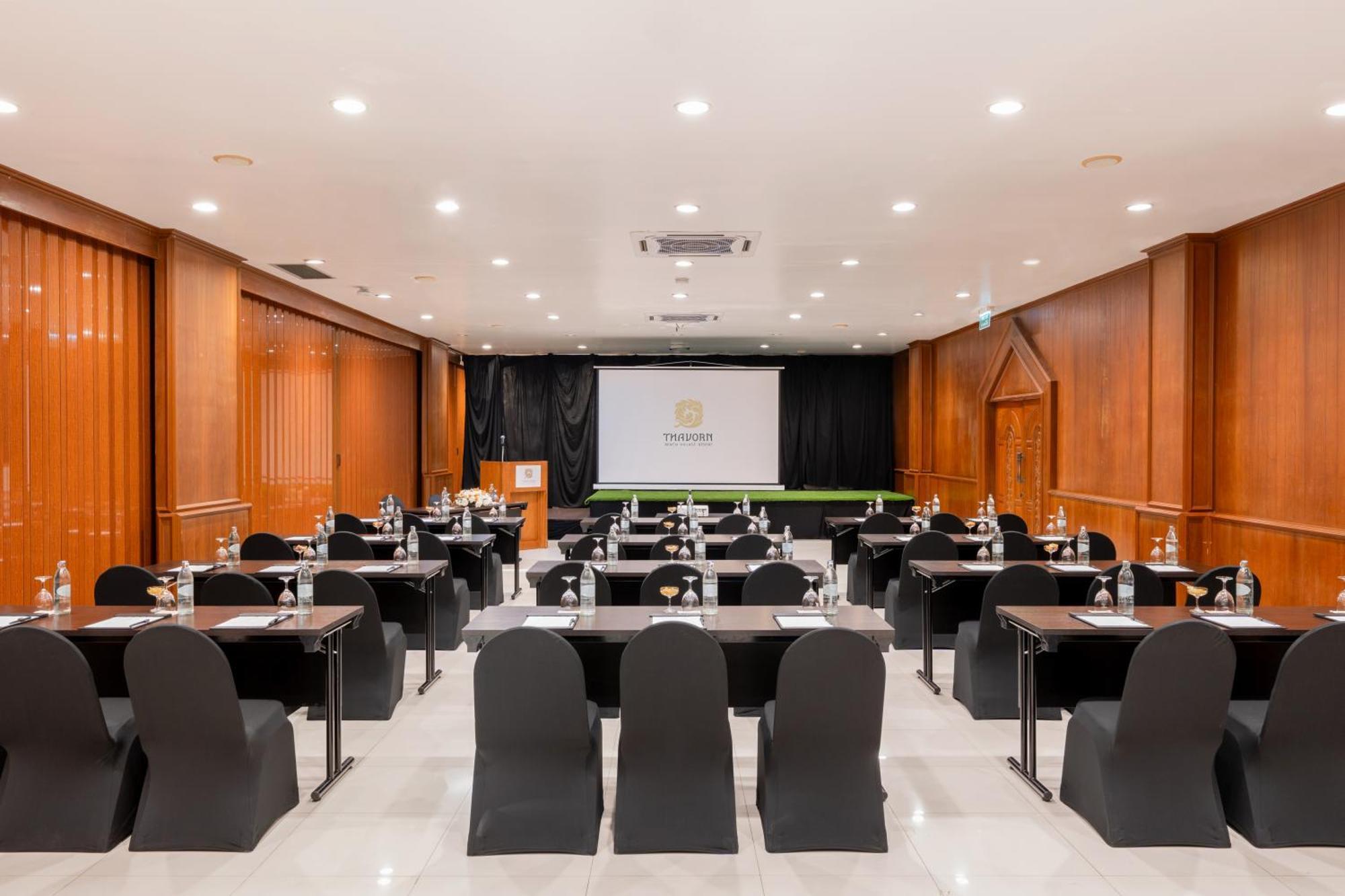 Thavorn Beach Village & Spa Phuket 5* Pantai Kamala