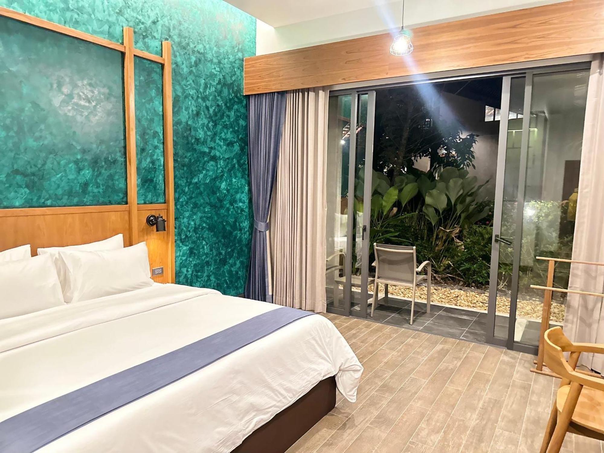 R-mar And Patong, Phuket