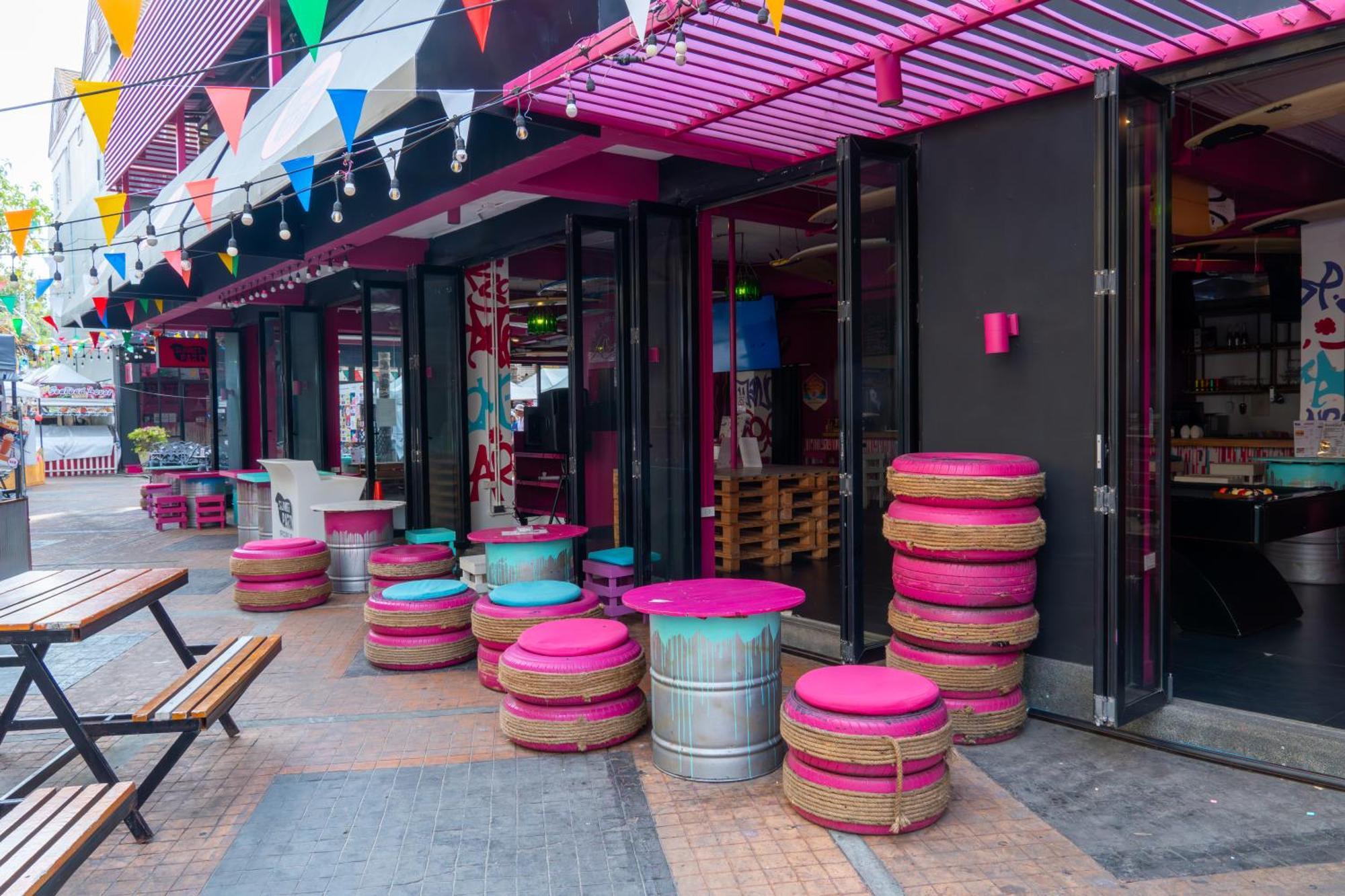 Slumber Surf Phuket Hostel Strand Kata