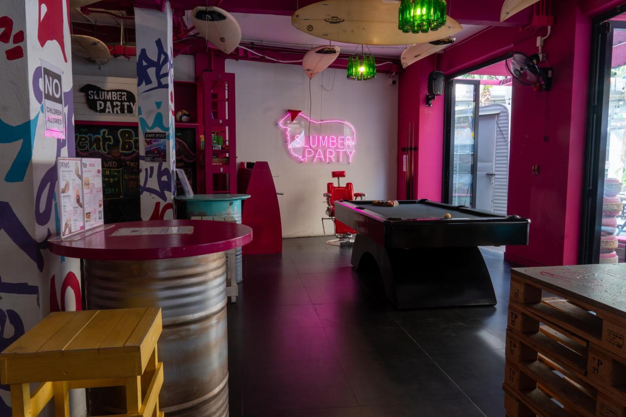Hostel Slumber Surf Phuket