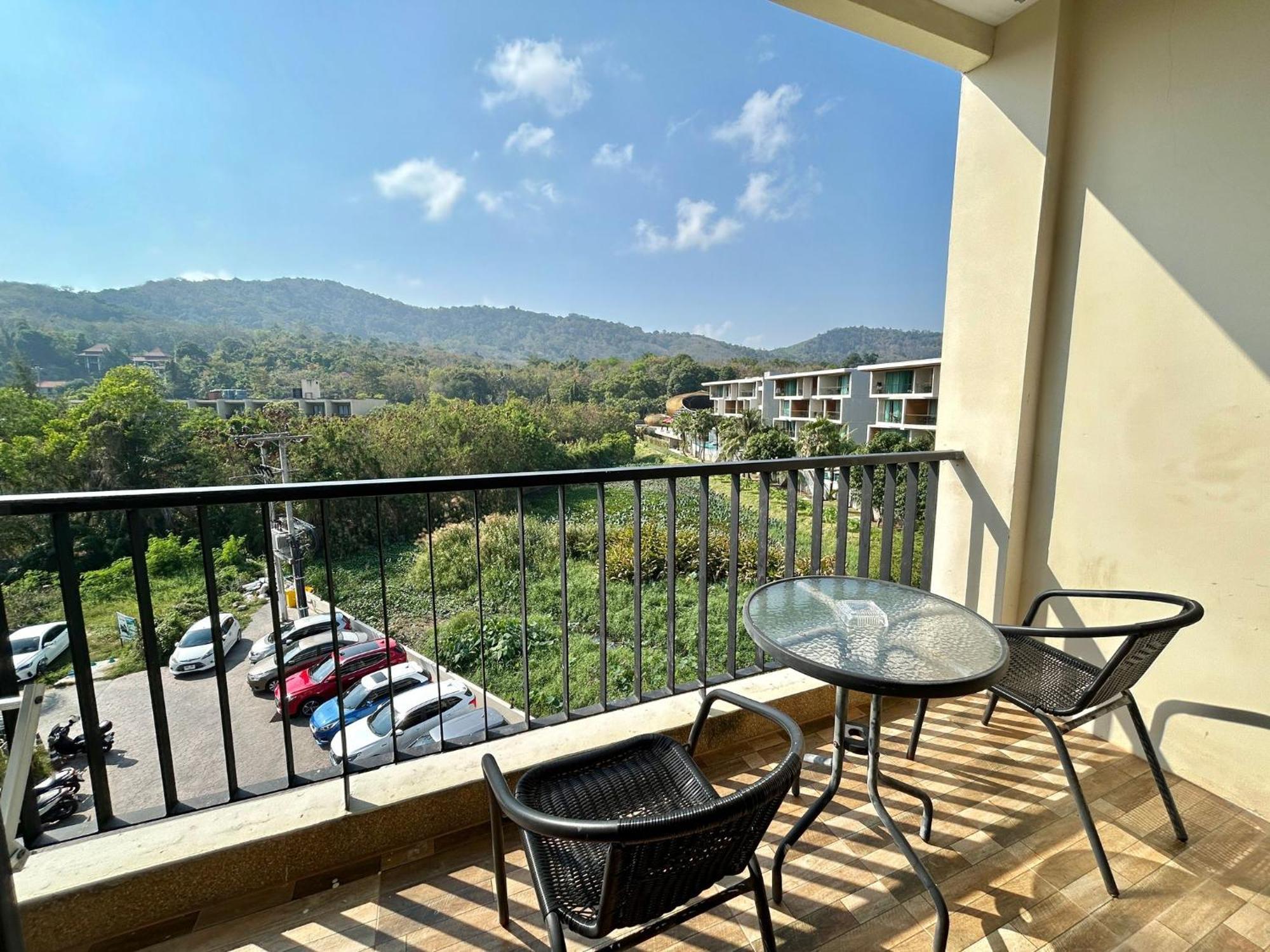 Cozy 2 Bedrooms Walk To Apartment
