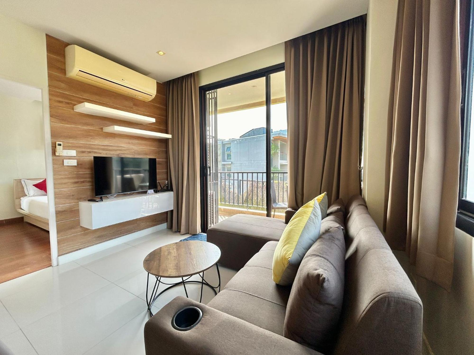 Cozy 2 Bedrooms - The Nai Harn By Ahp Apartment *