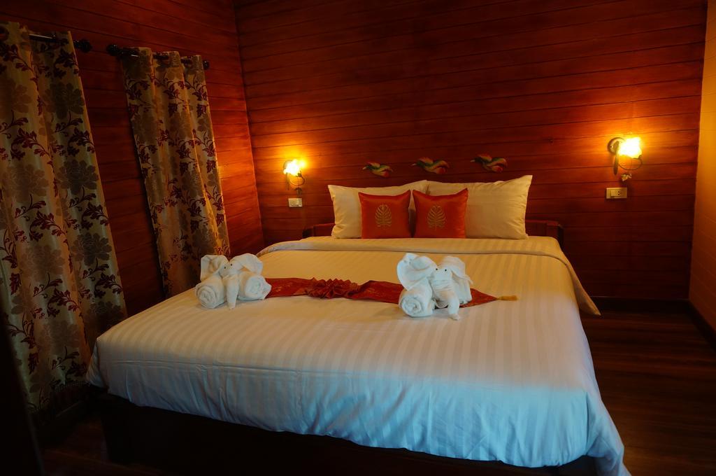 Rumah percutian Ruen Tai Boutique Phuket