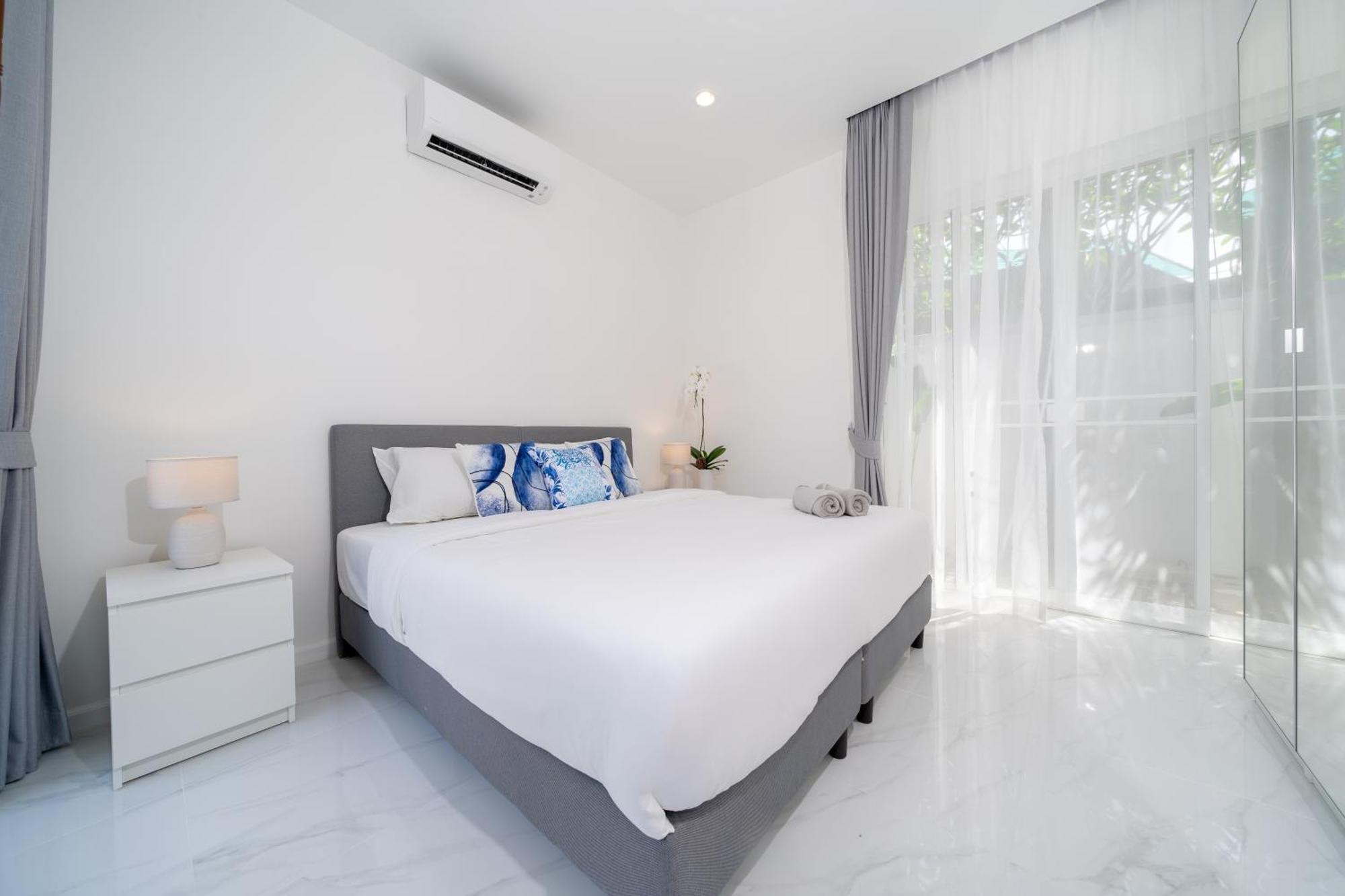 The Greens Phuket Will Swimming Pool V18 Villa Ban Saiyuan