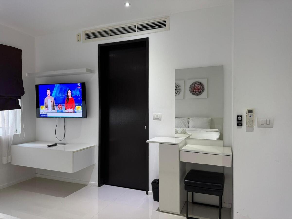 Holiday home V166 Luxury With Ocean Views & Private Rooftop Jacuzzi