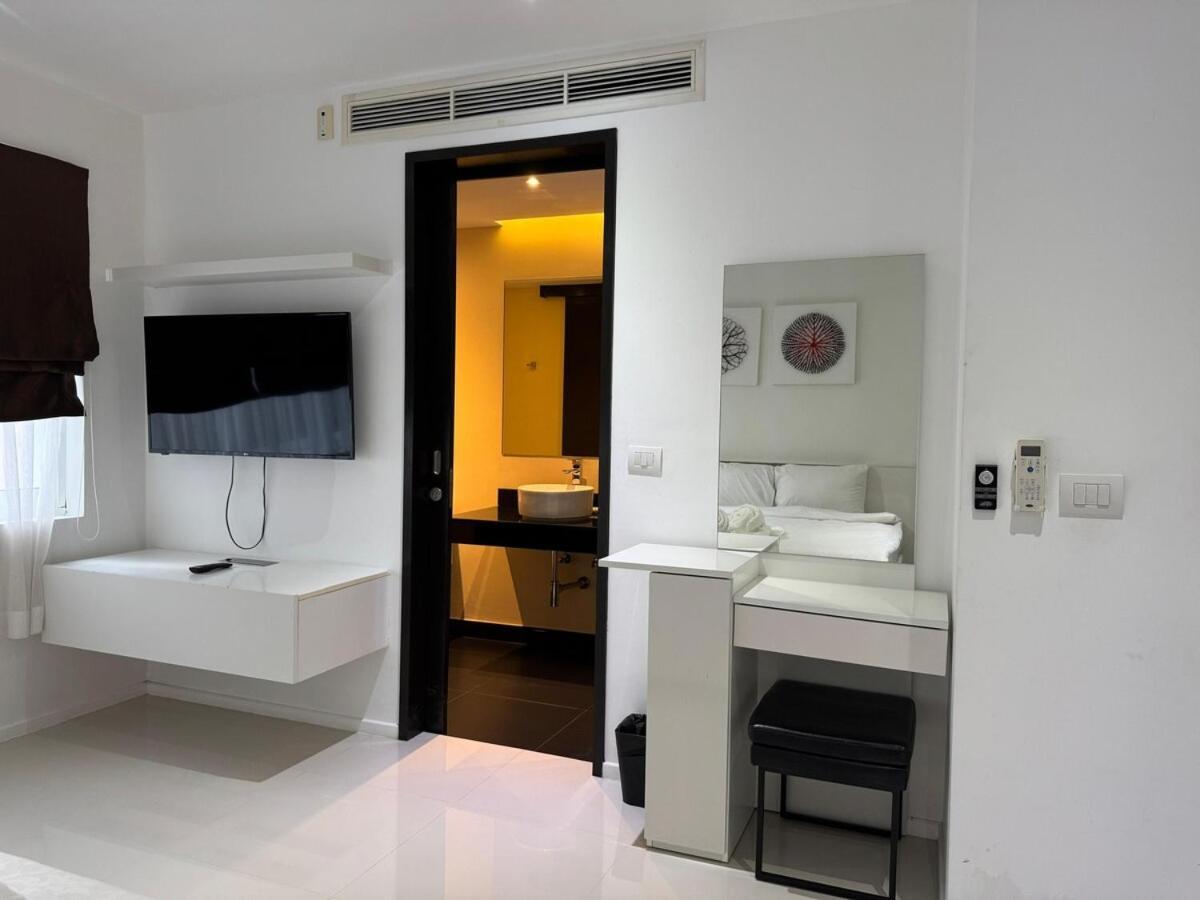 Holiday home V166 Luxury With Ocean Views & Private Rooftop Jacuzzi *