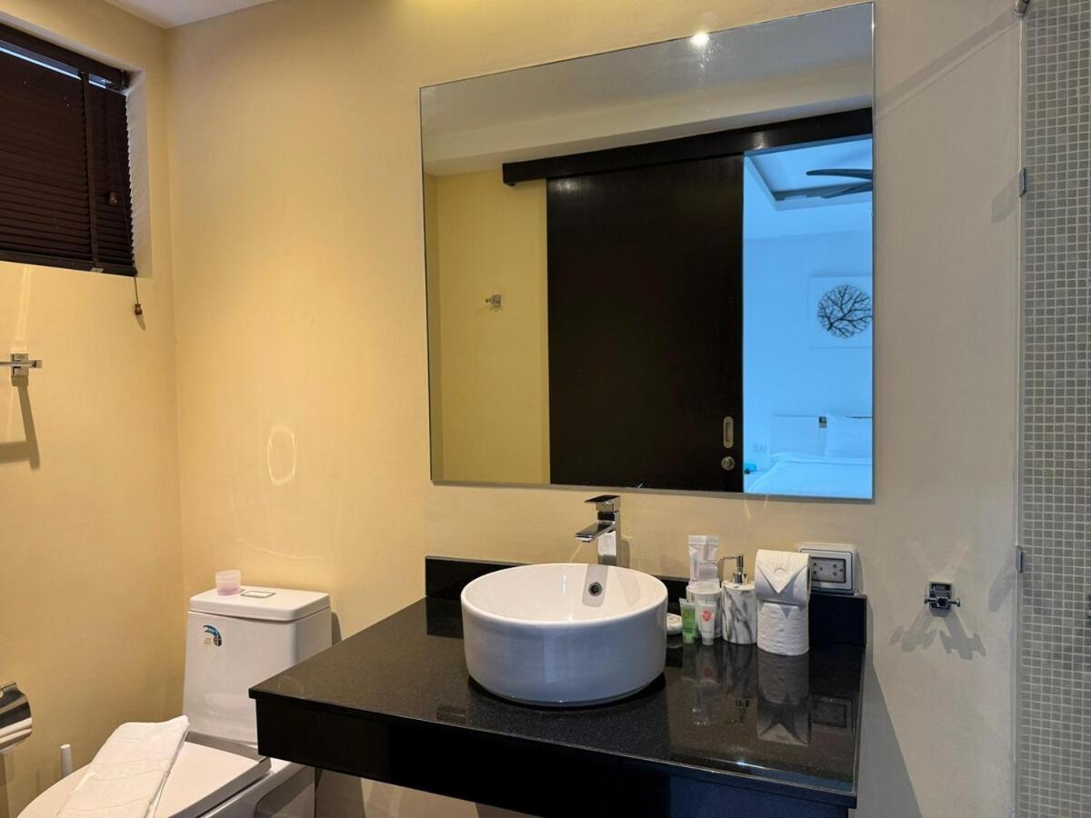 Holiday home V166 Luxury With Ocean Views & Private Rooftop Jacuzzi *