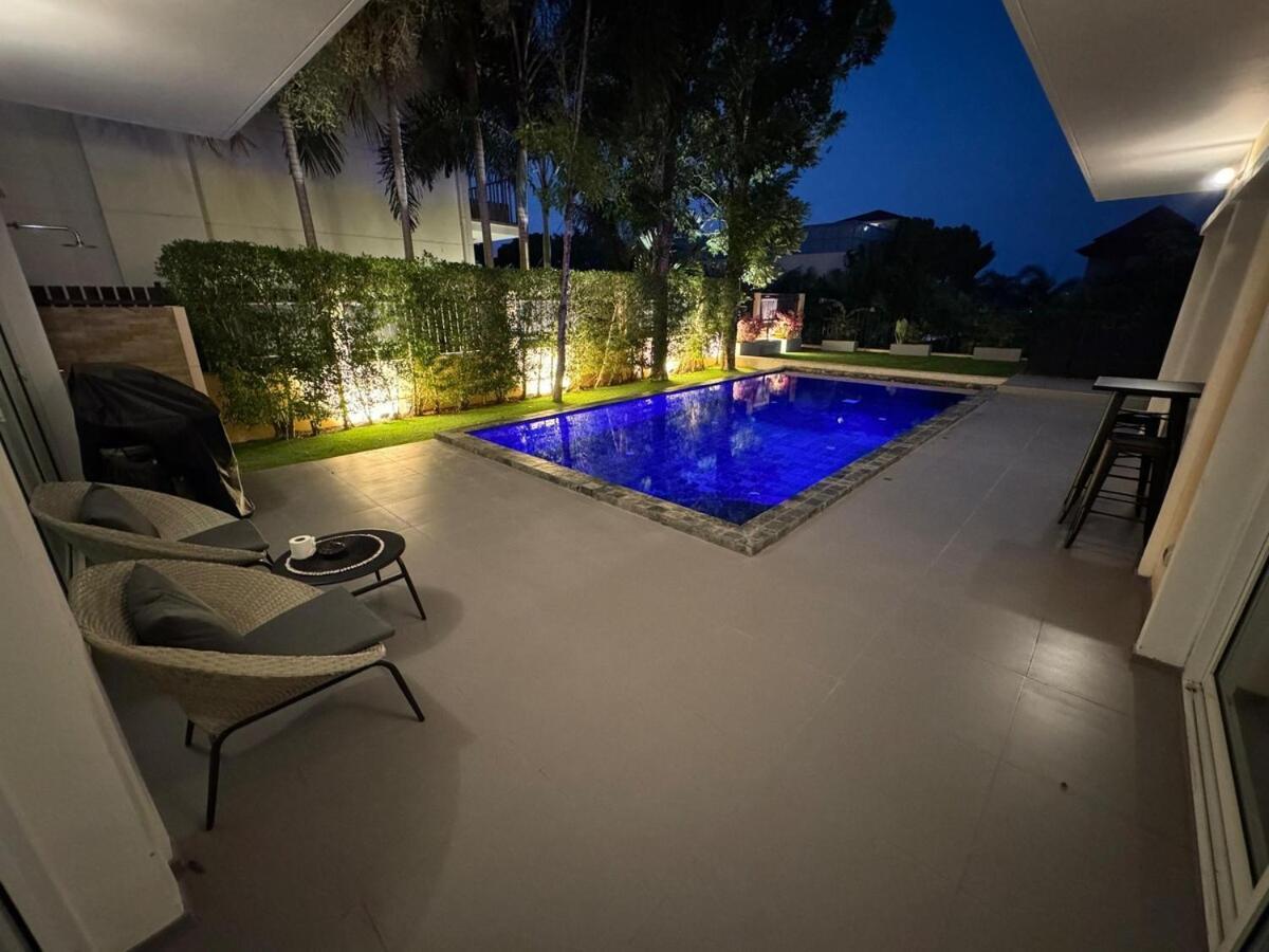Holiday home V166 Luxury With Ocean Views & Private Rooftop Jacuzzi