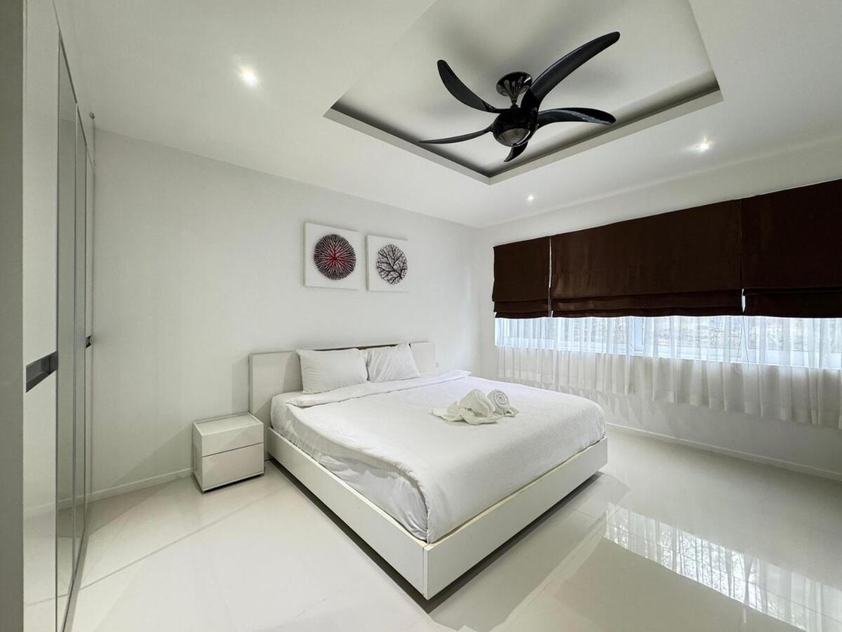 V166 Luxury With Ocean Views & Private Rooftop Jacuzzi