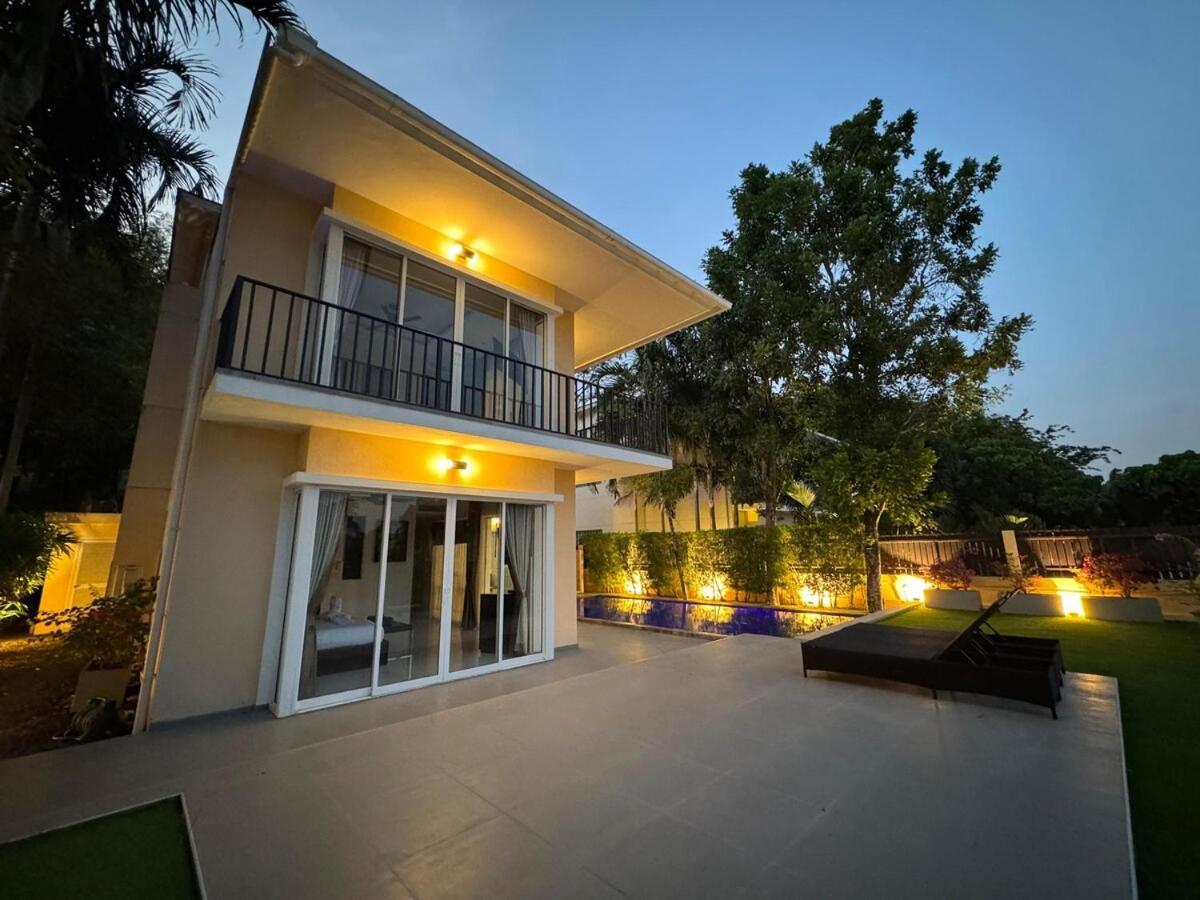 V166 Luxury With Ocean Views & Private Rooftop Jacuzzi Holiday home *