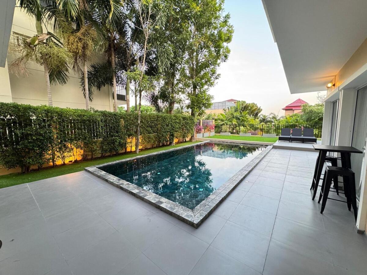 Holiday home V166 Luxury With Ocean Views & Private Rooftop Jacuzzi *