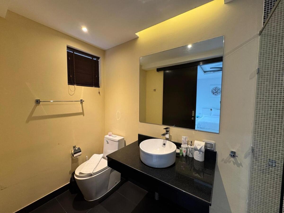 Holiday home V166 Luxury With Ocean Views & Private Rooftop Jacuzzi *