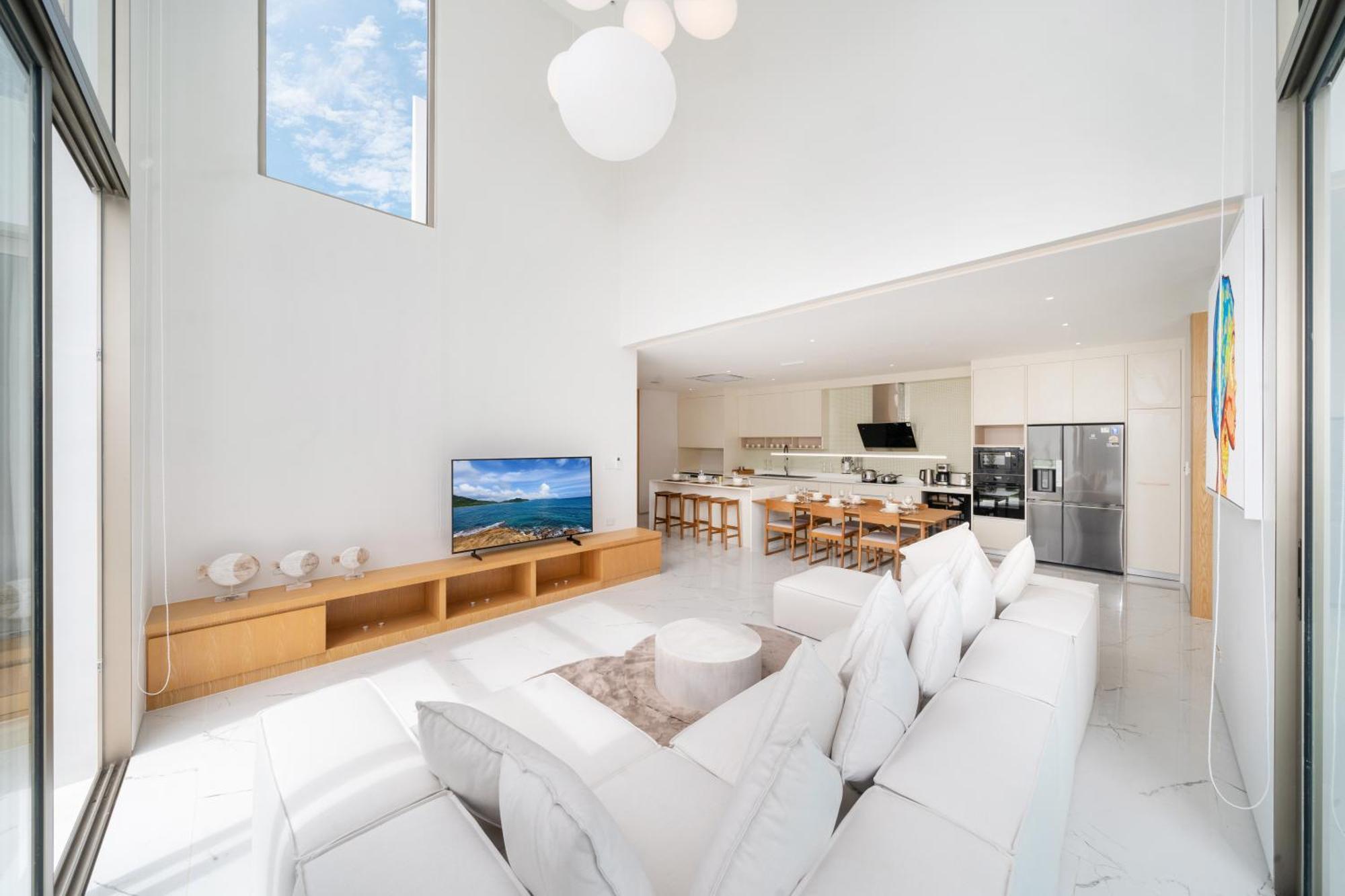 Brand New & Modern Luxury 4br Pool In Lux Pride 2 V12 Villa