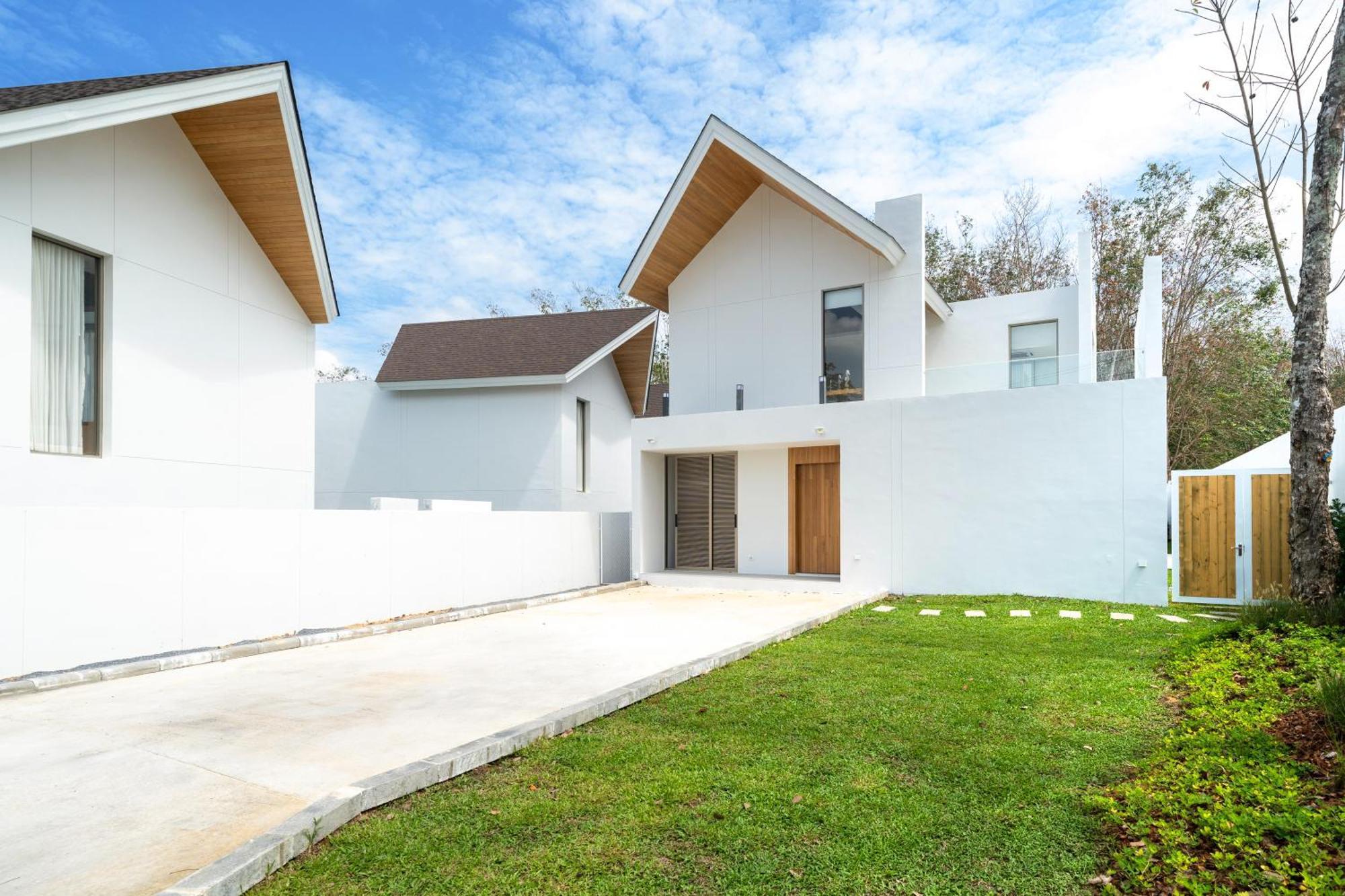 Brand New & Modern Luxury 4br Pool In Lux Pride 2 V12 Villa Ban Pak Lak